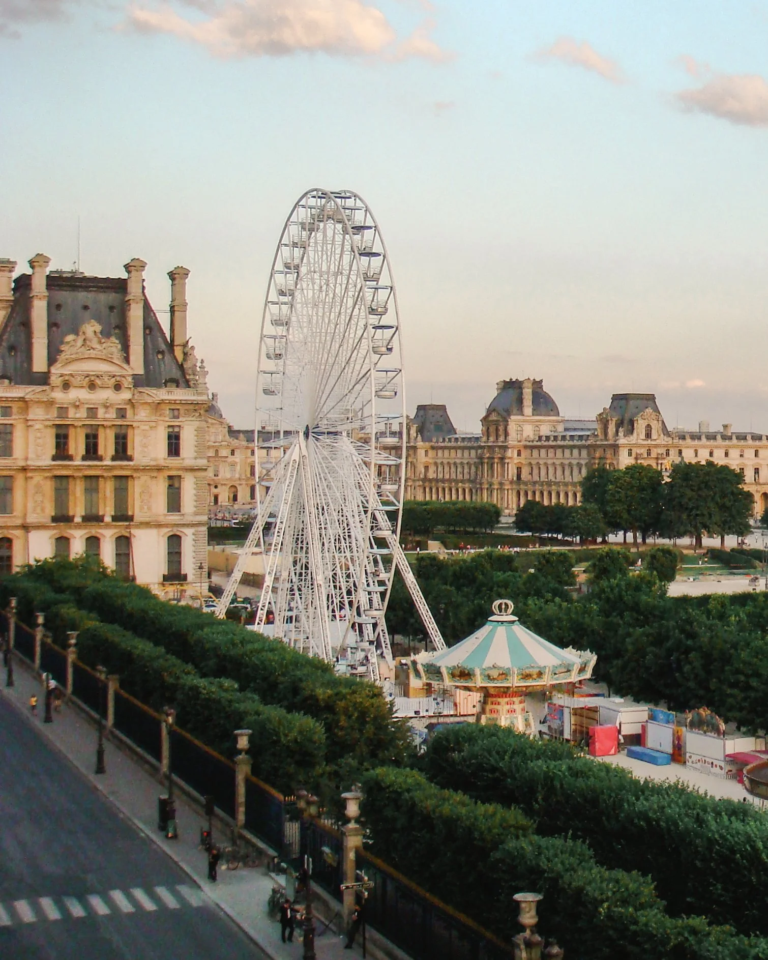 Album_France2008.Louvre.Tuileries.FerrisWheel.8x10.jpg