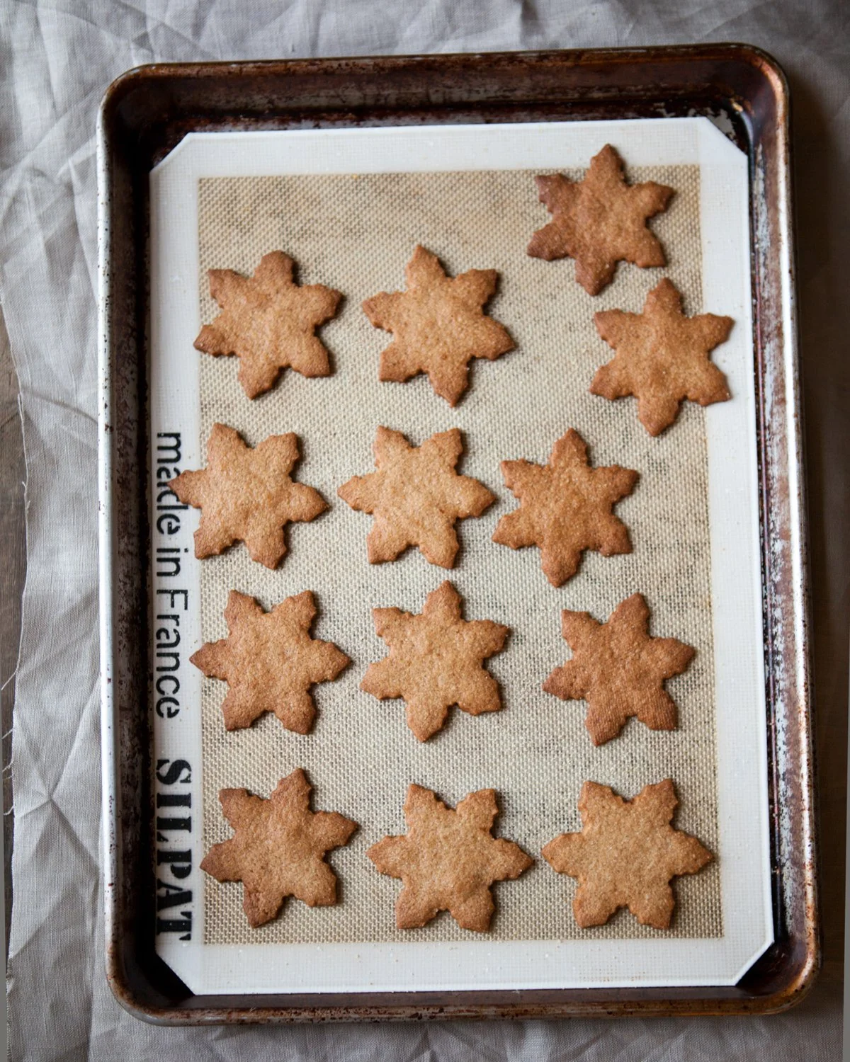 CarrieMinns_260728_MC_starcookies_4x5.jpg