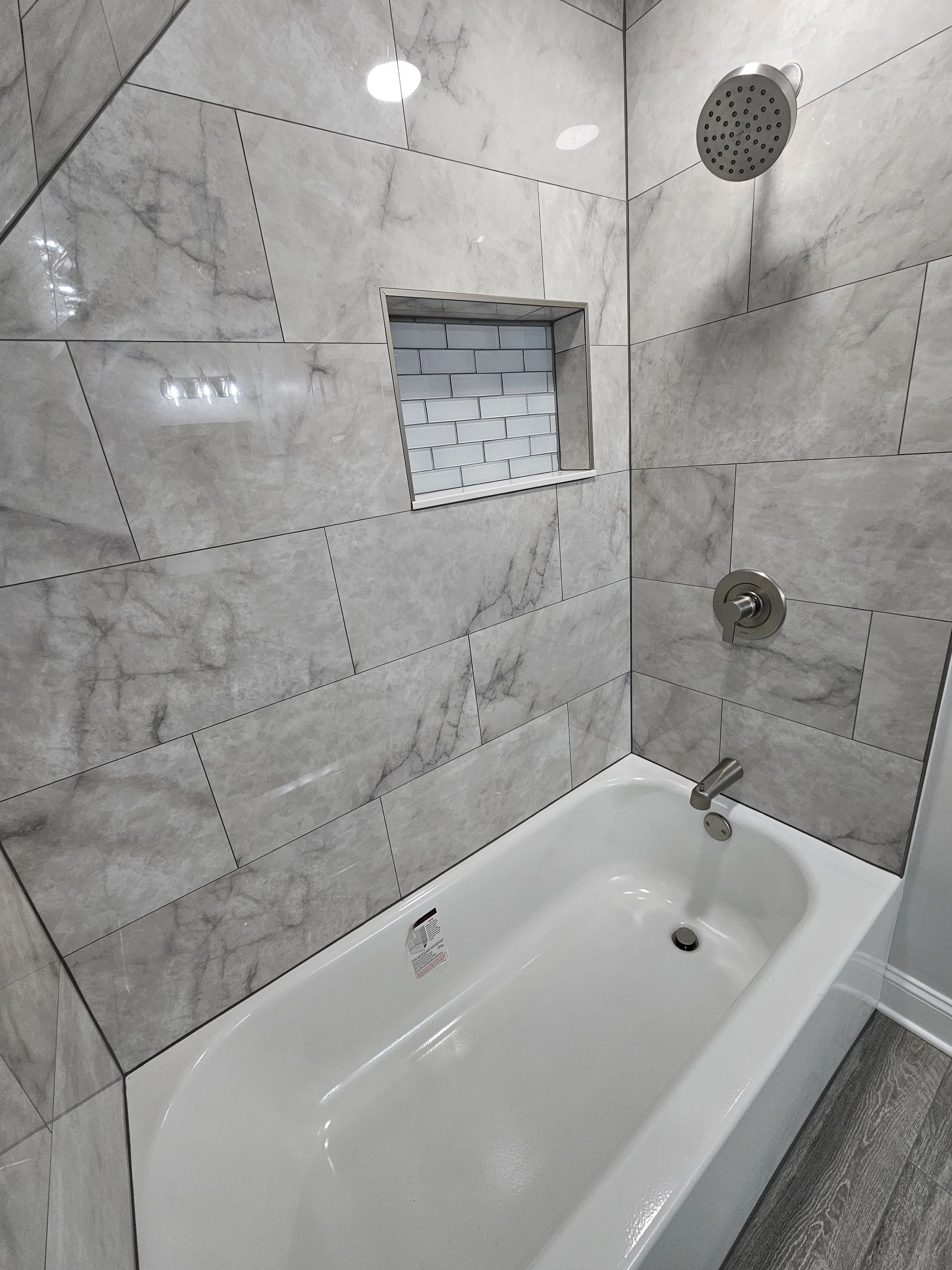 Charlene & Paul's Hallway Bathroom