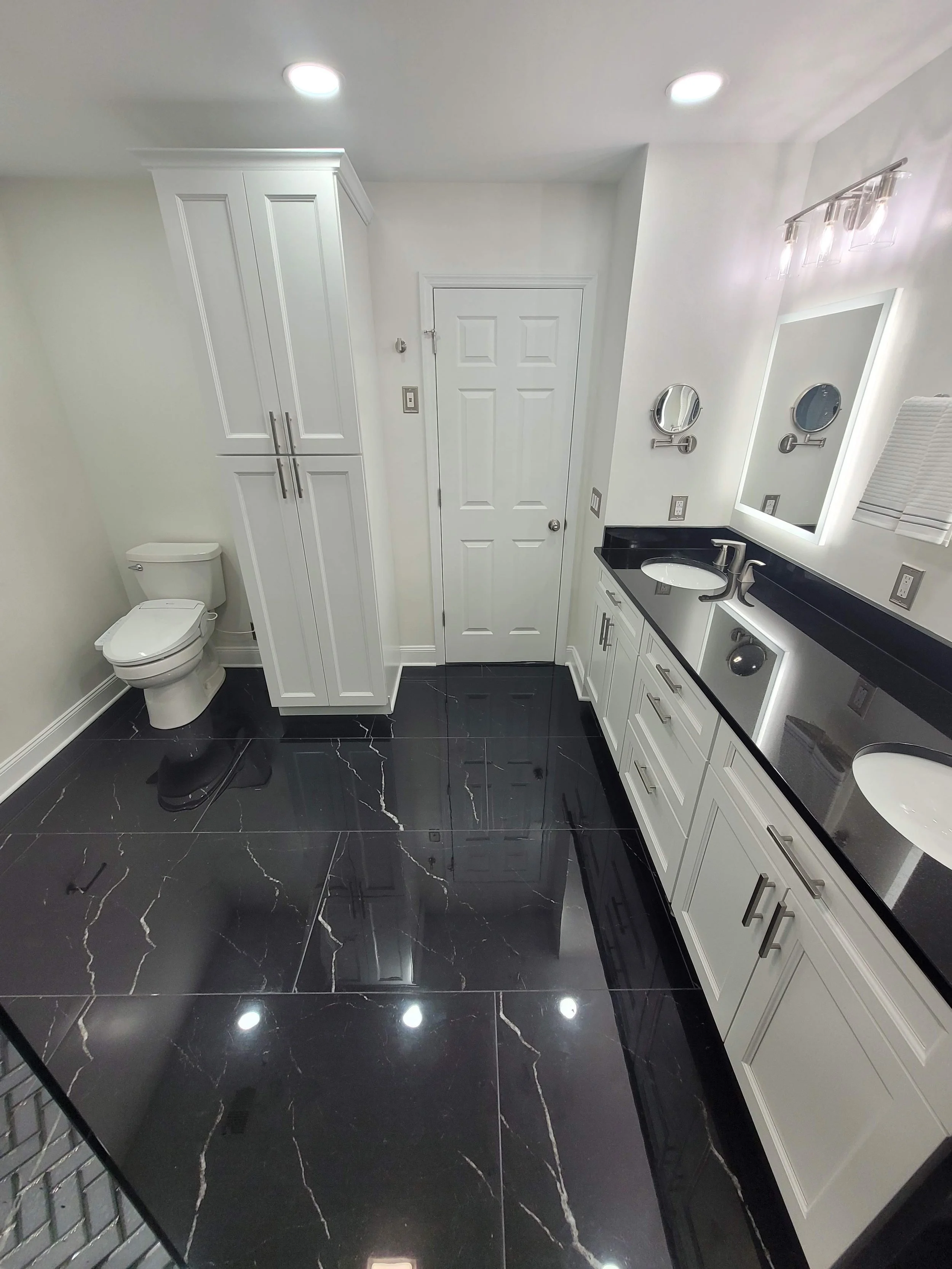 Mona's Master Bath Paint