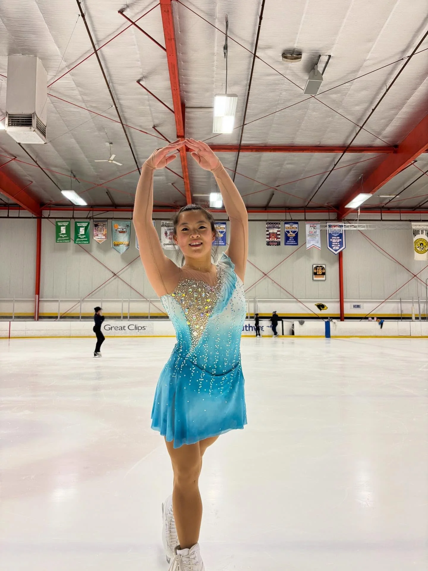 Thank you to @the.jumping.shrimp investing within this dress! We wish you the best of luck with this dress!