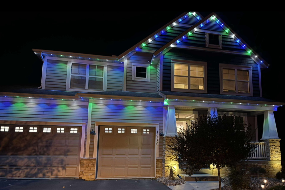 Permanent outdoor LEDs on a Kansas City Missouri home with year-round roofline glow