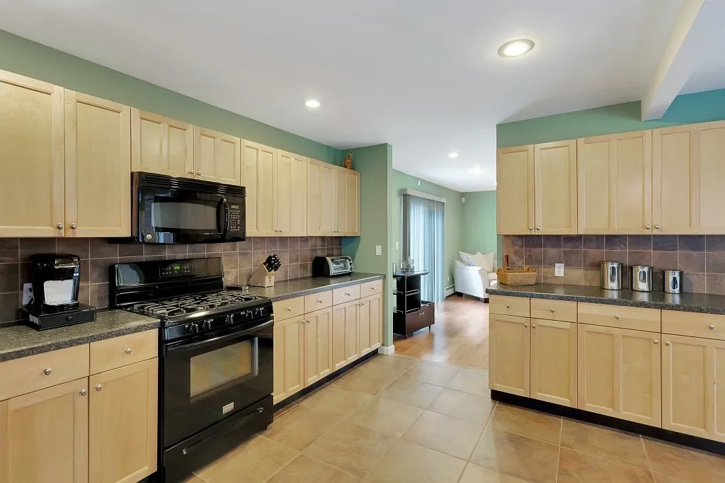 kitchenlivingroom.webp