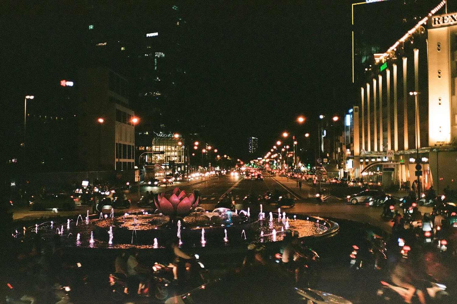 saigon circle 4x6.jpg