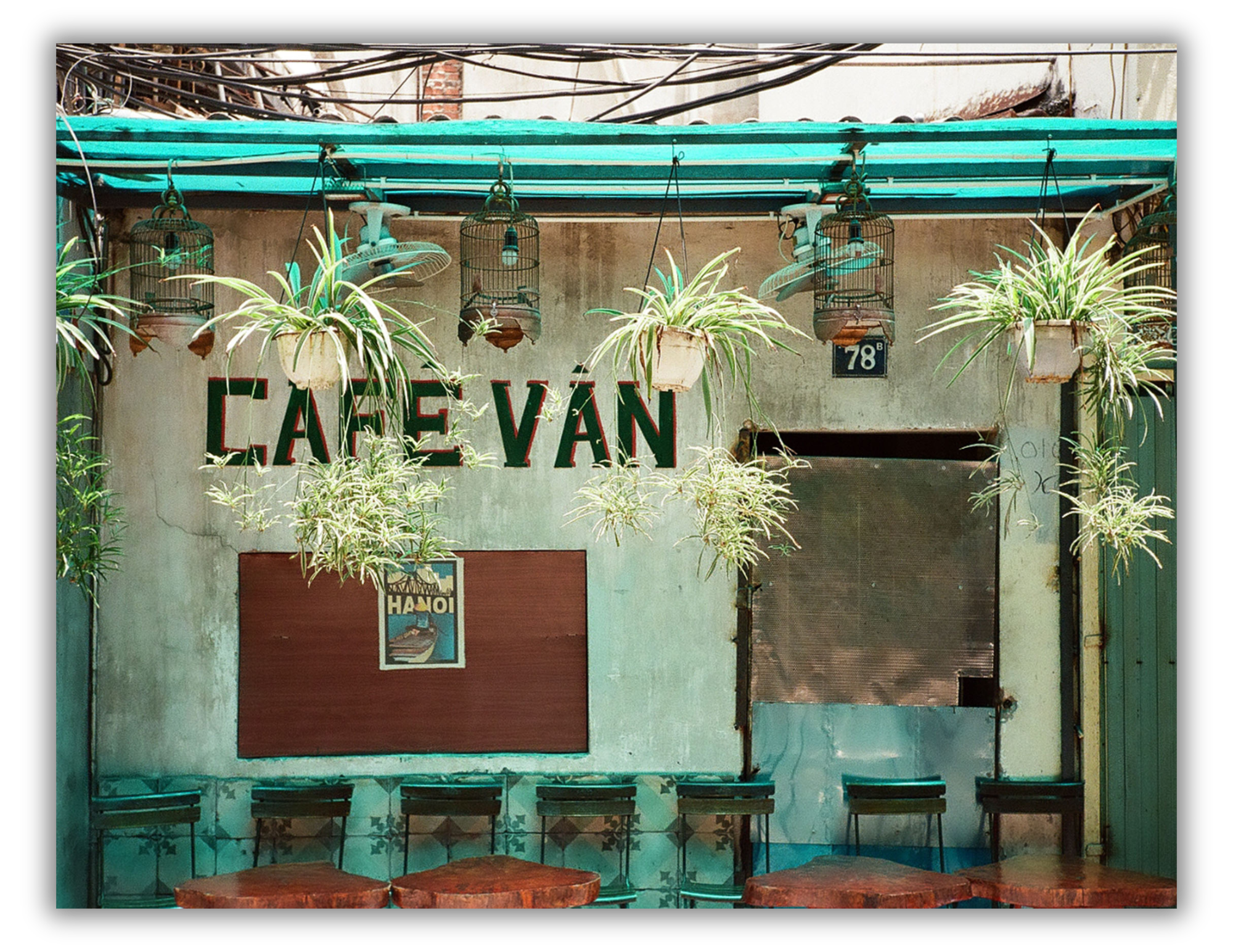 Cafe Van_landscape.png