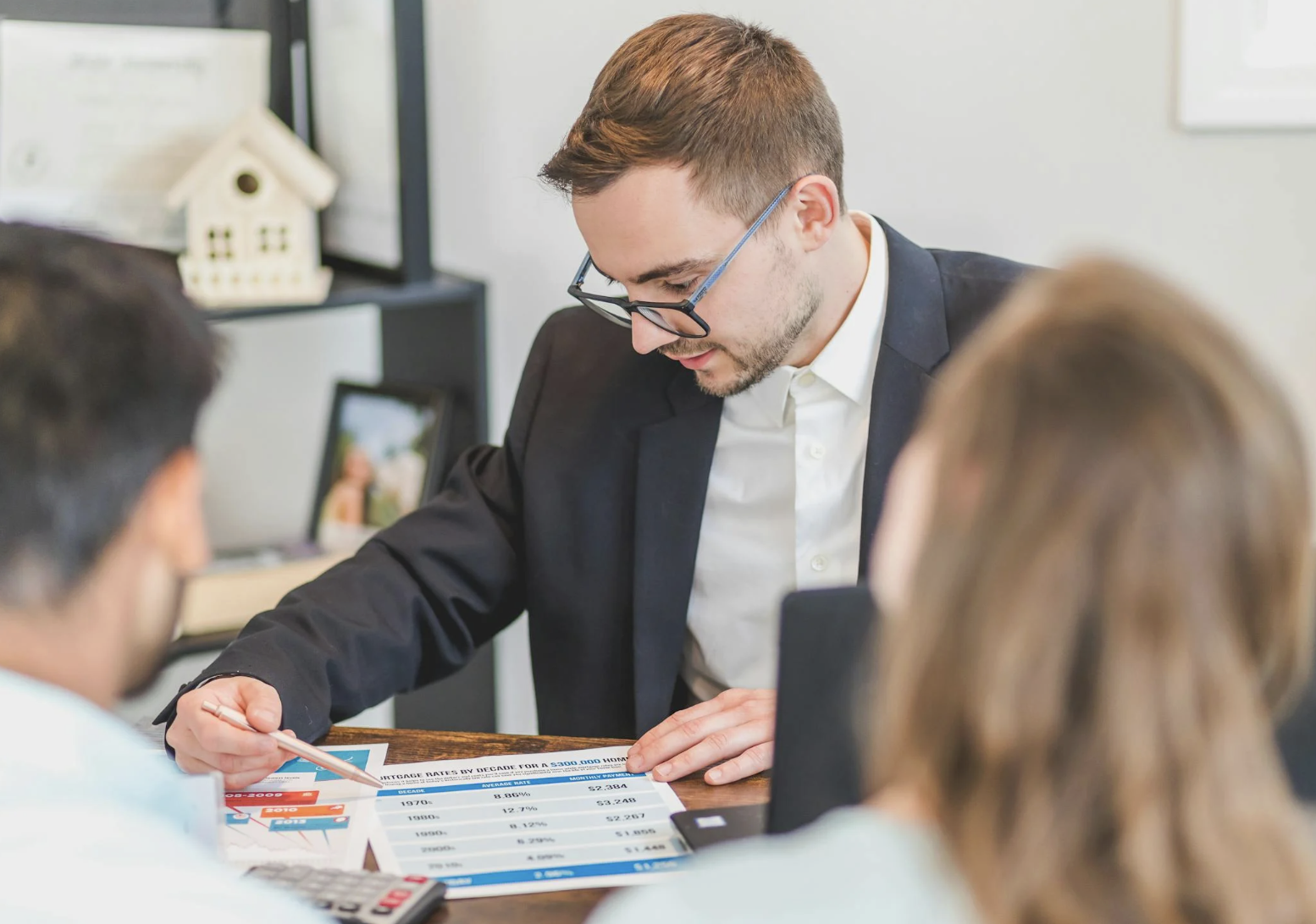 Why Working With a Boutique Lender Feels Different (and Better) Than a Big Bank