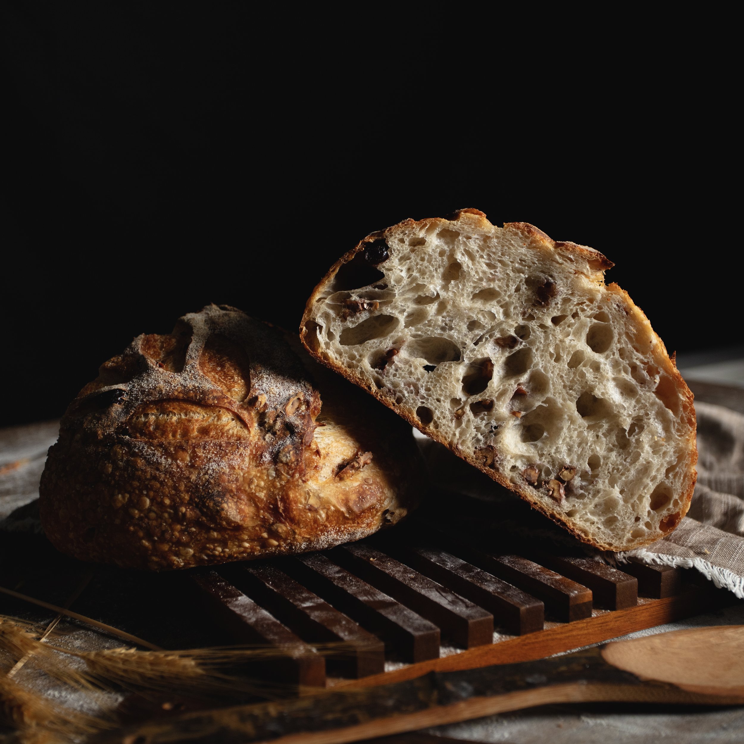 ARTISAN LOAF WITH WALNUTS & CRANBERRY.jpg