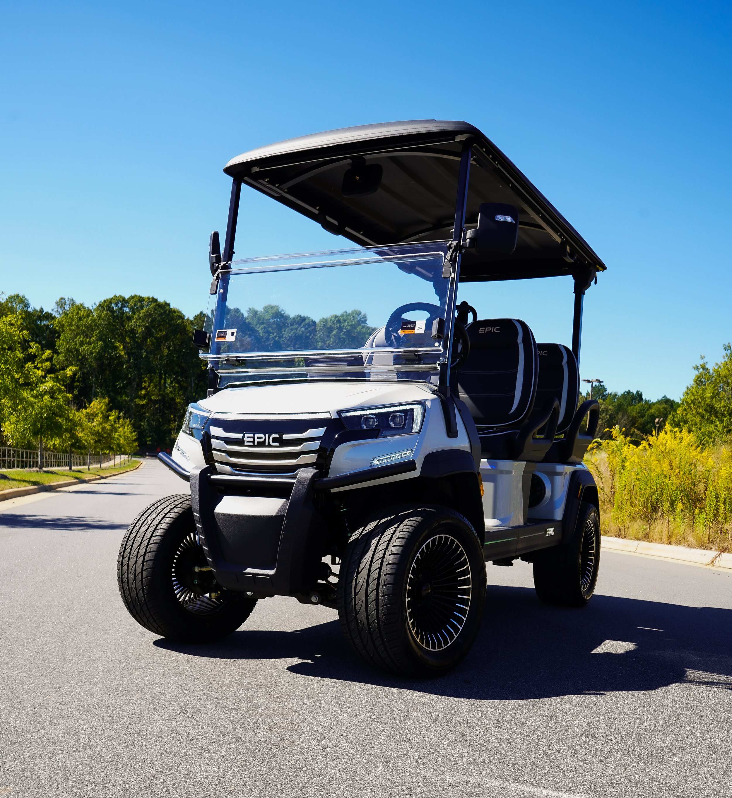 EPIC_E40FX_Golf_Carts(9).jpg