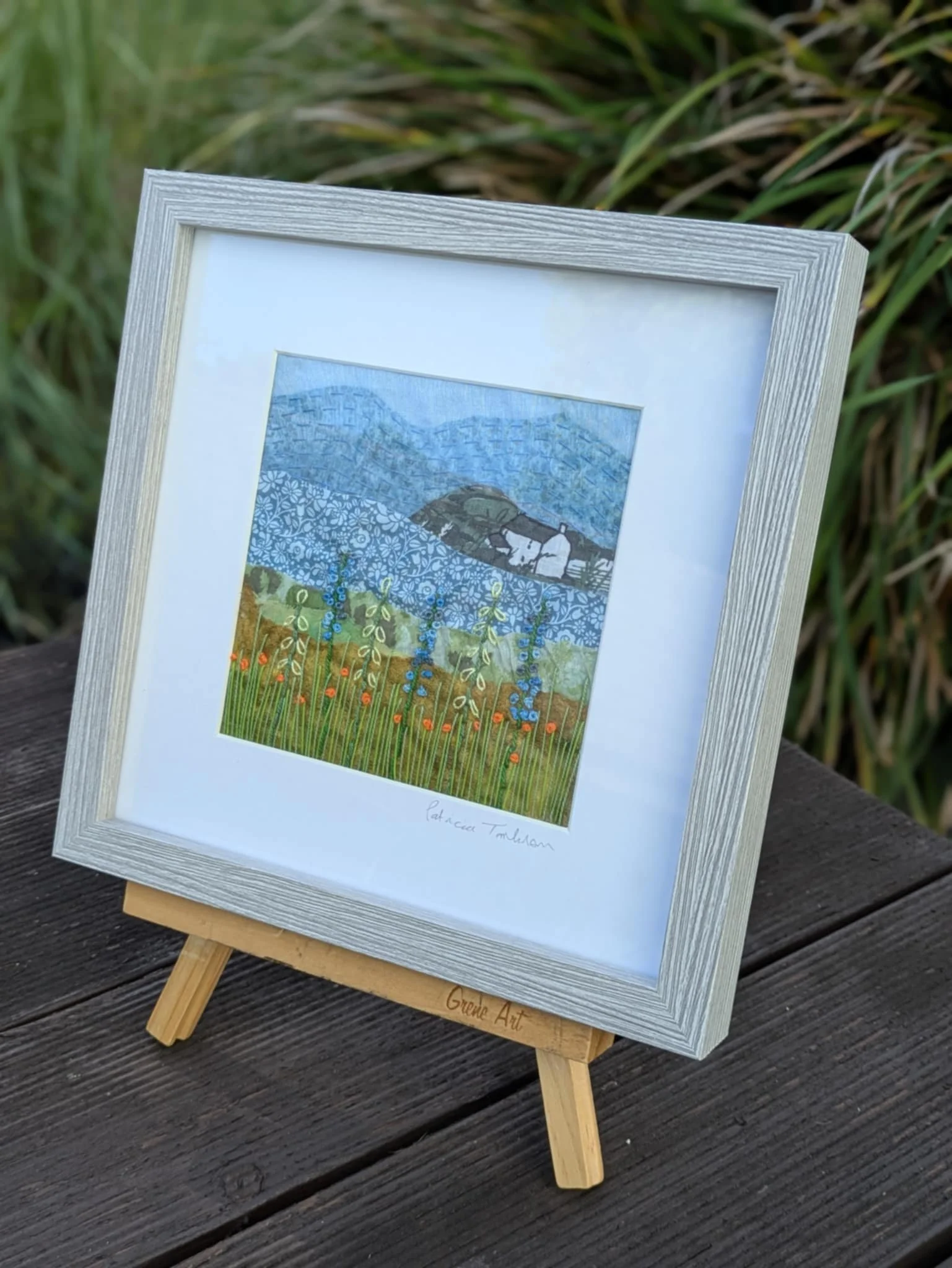 Patricia Tomlinson, My Heart Lies Here I, Framed textile artwork