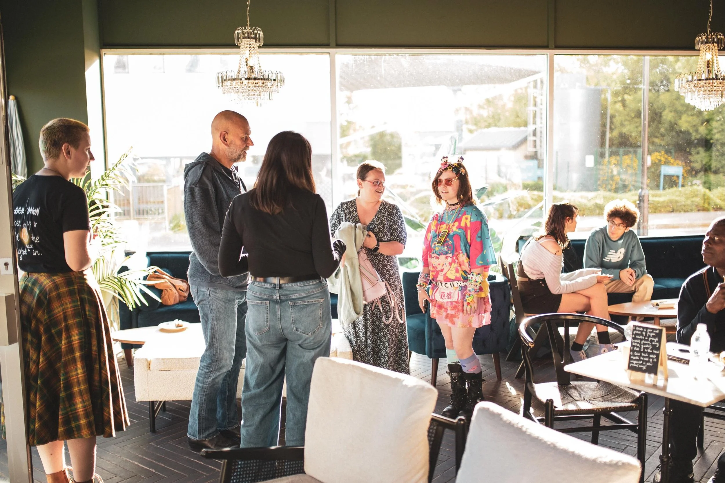 The Swindon Poetry Caf&eacute; on a summer evening at @caffe_vialottie is a VIBE. And, yes, there&rsquo;s air con!

Join us on Friday 10th July:
🎟️ https://www.eventbrite.com/cc/swindon-poetry-cafe-monthly-open-mic-4814039

📸 @driedflowers