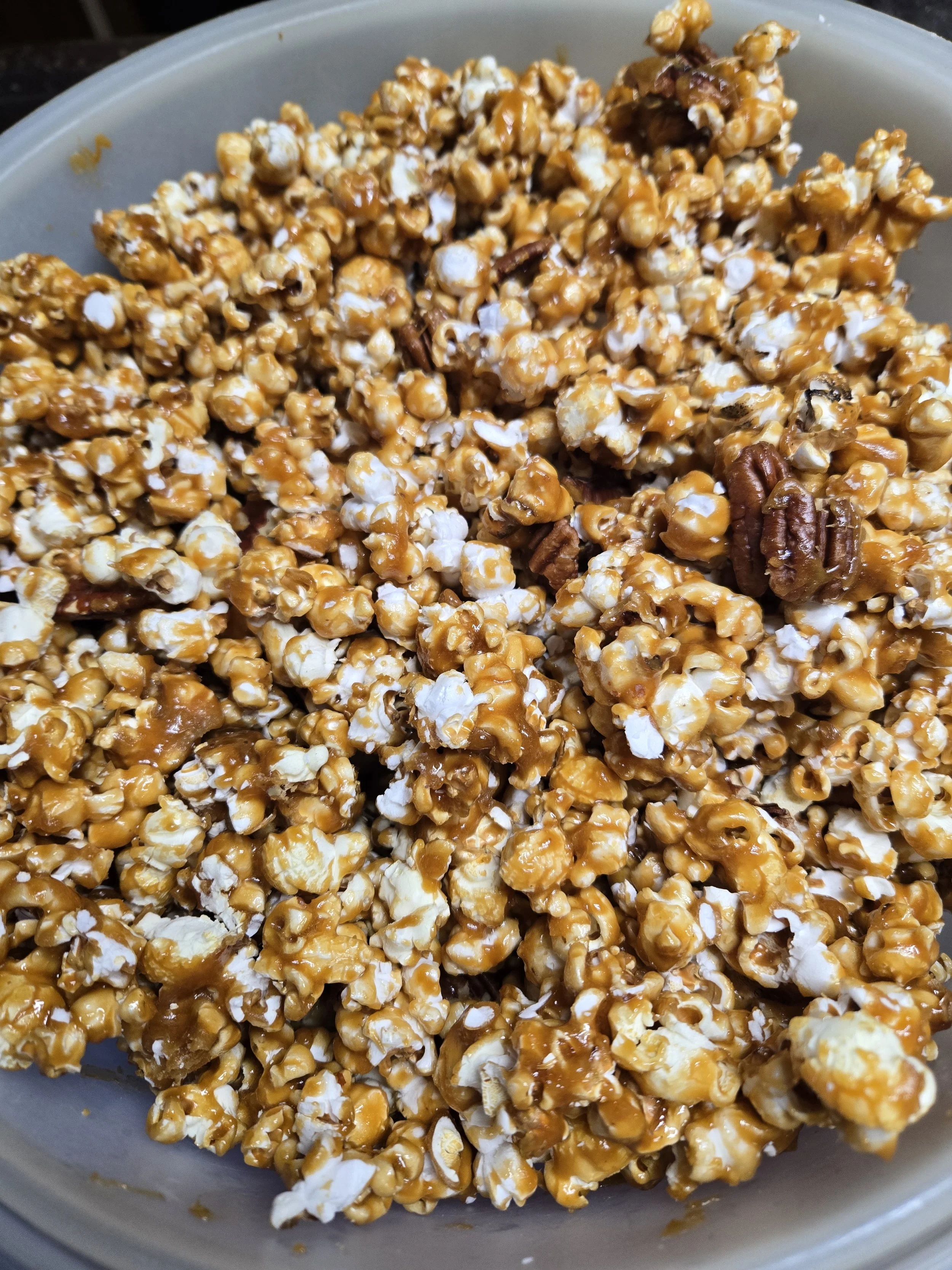 NUTTY TOFFEY POPCORN