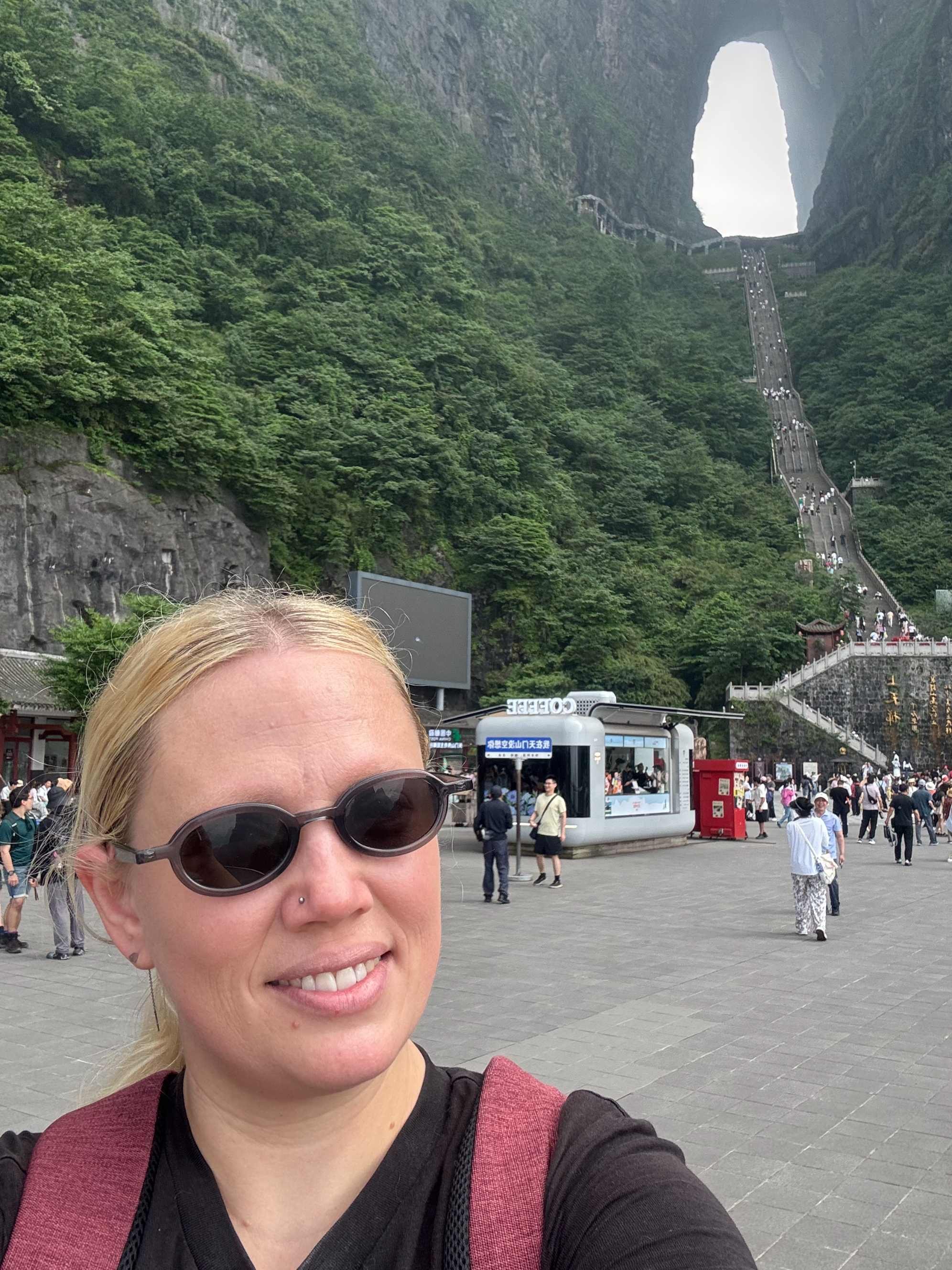 tianmen mountain 999 steps heavens gate