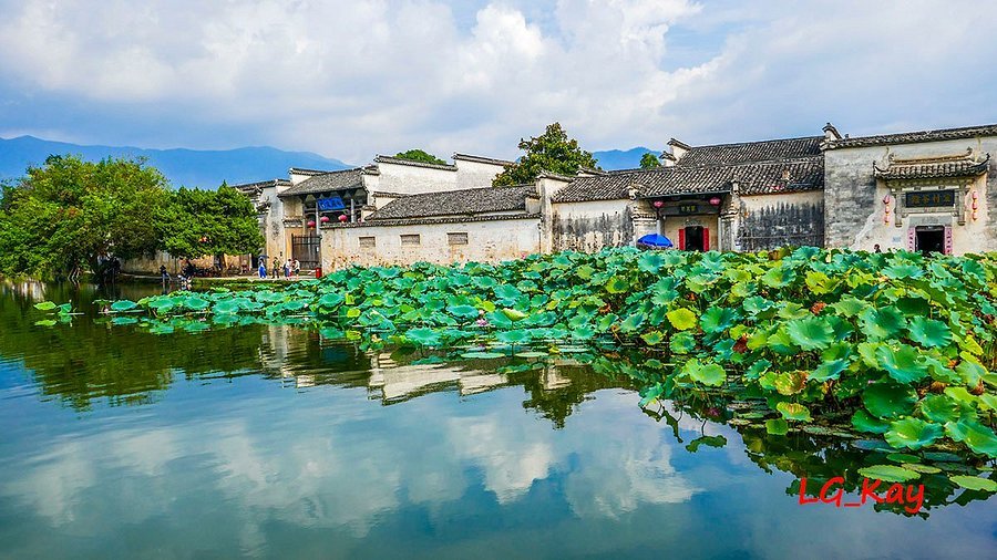 hongcun village huangshan itinerary