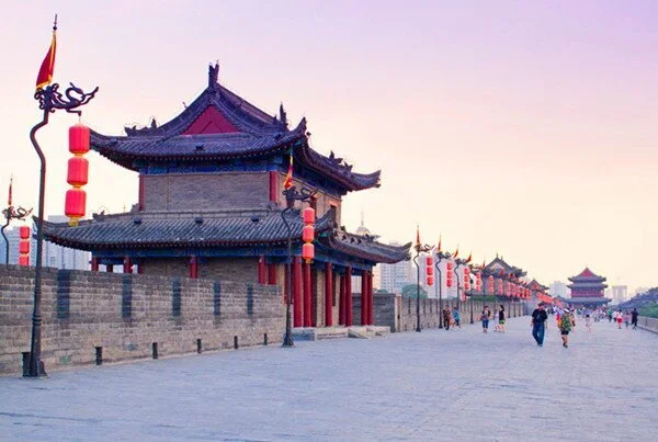 xi'an city walls xi'an travel guide