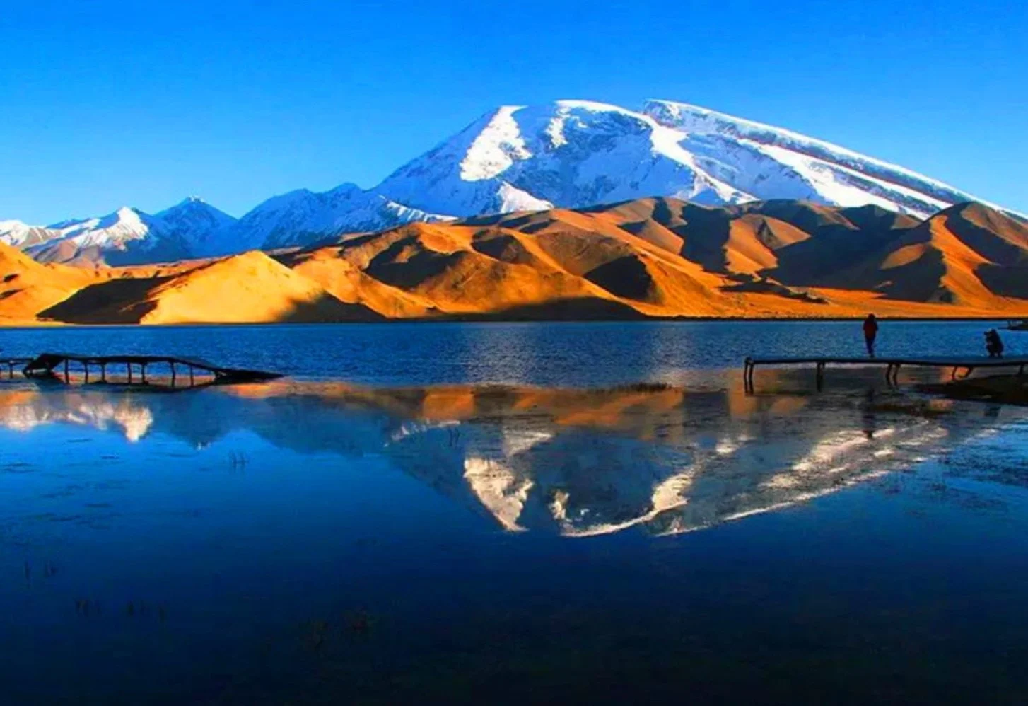 snowy peaks xinjiang travel guide