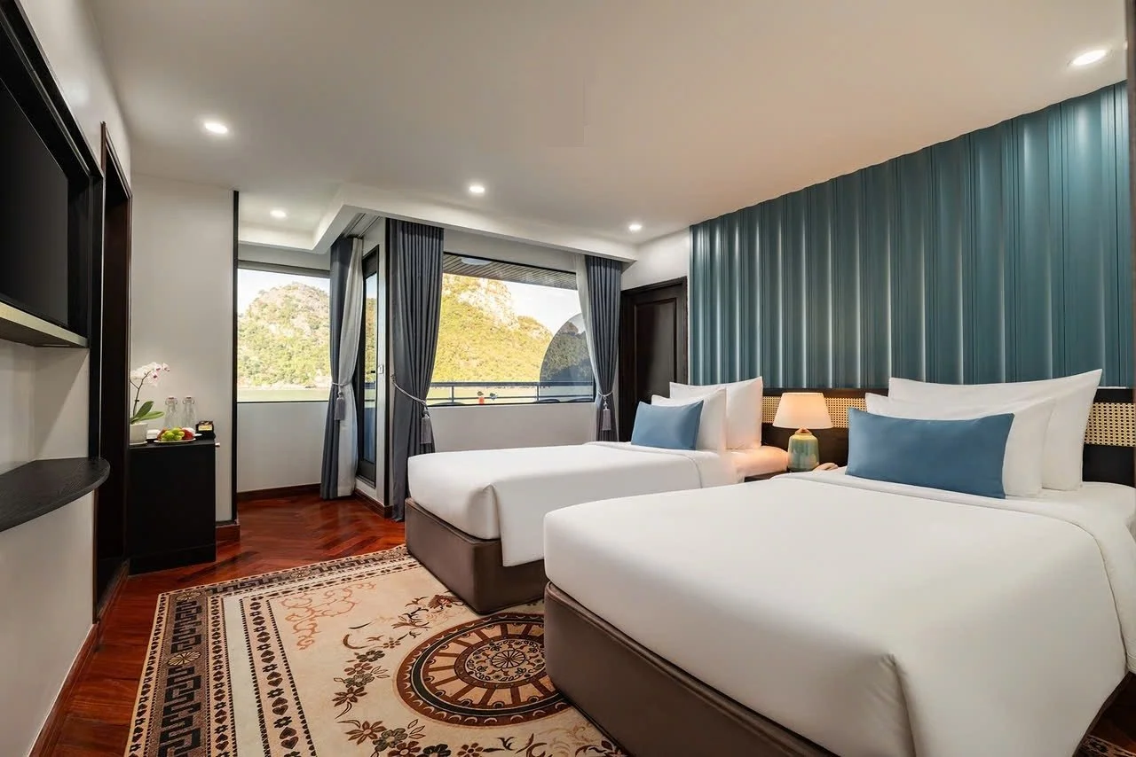 luxury cabin on halong bay and lan ha bay cruise