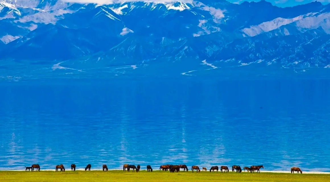 xinjiang 8 areas of natural beauty in China