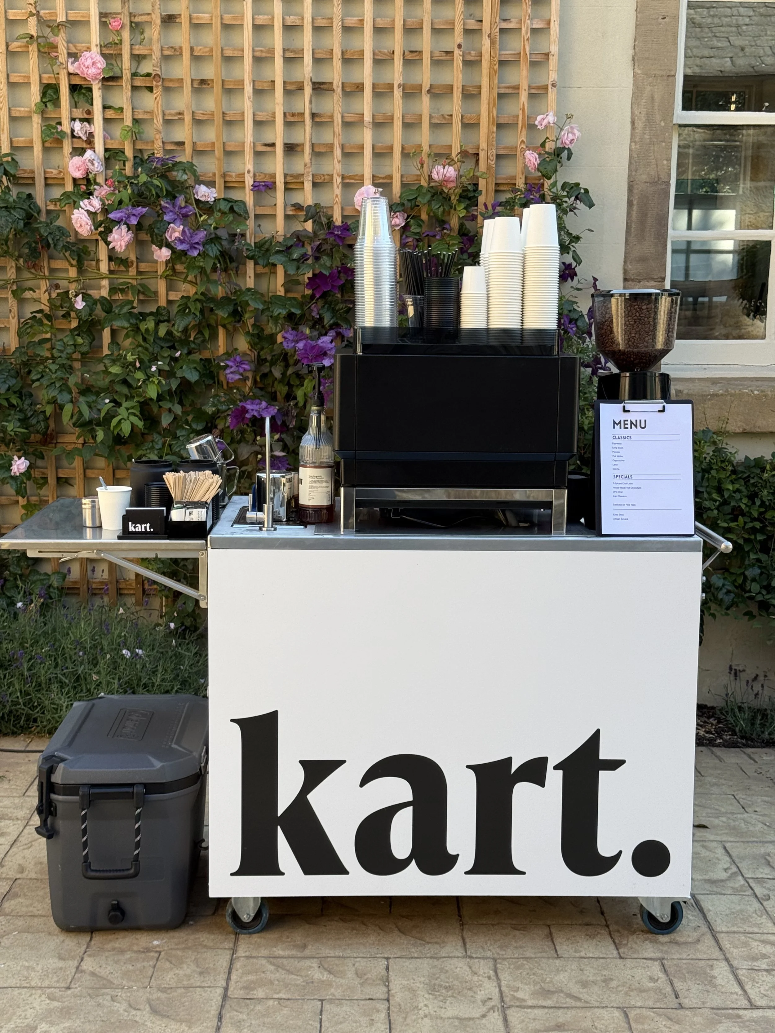 How Much Coffee Do I Need for 100 Guests at My Event?