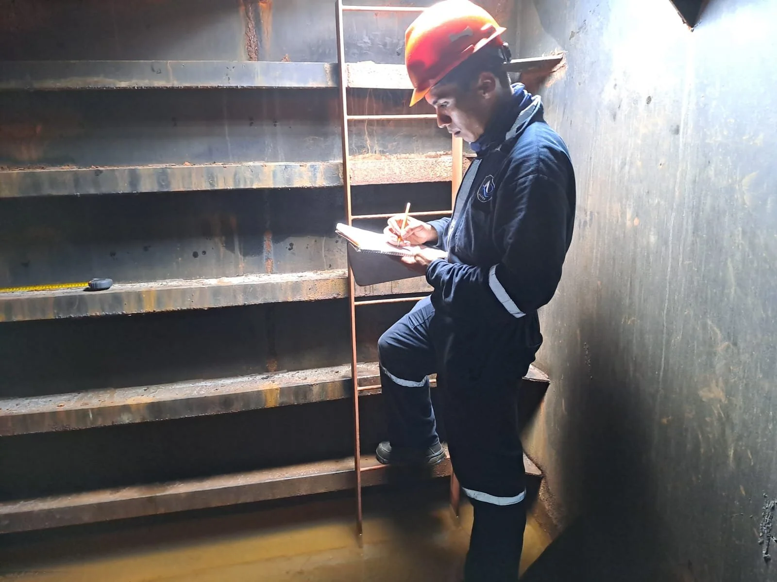 Icono de edificio ecológico