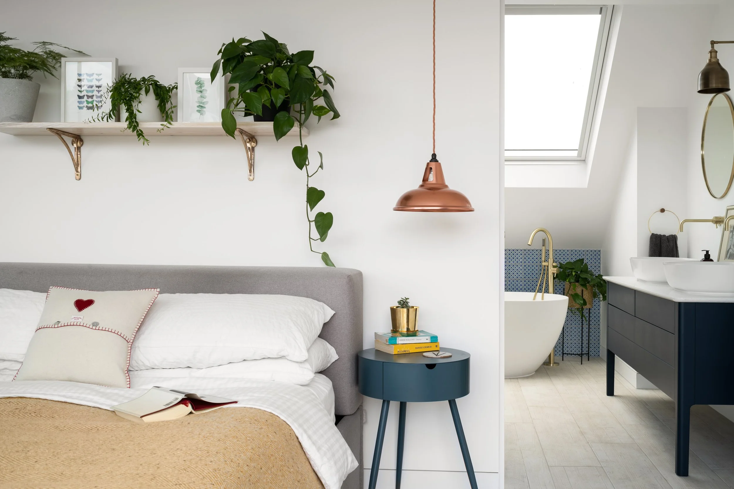 Web - Life Design - Ally Pally -Bedroom Onepoint to bath_.jpg