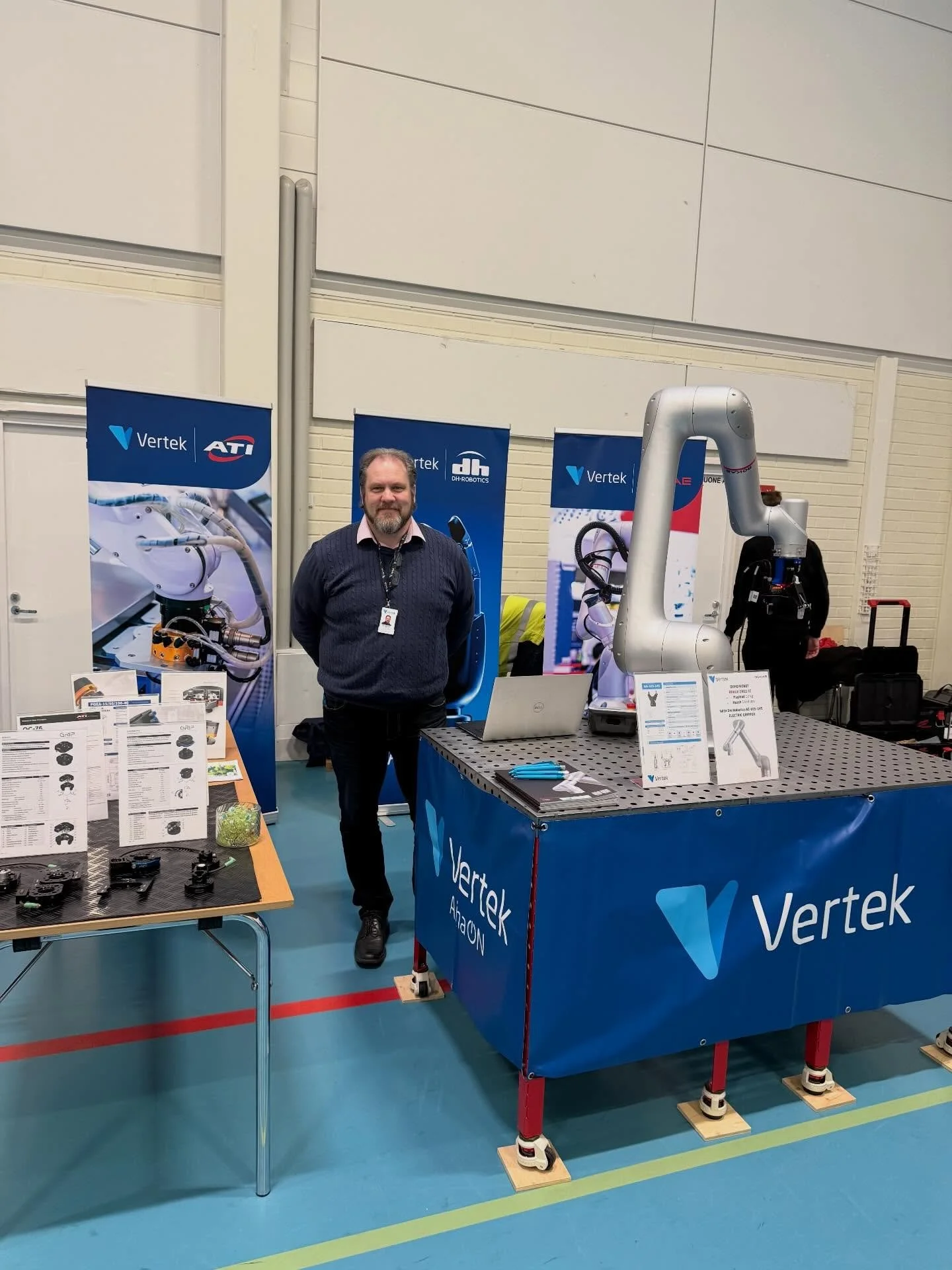 Messuilla j&auml;lleen 🤩 T&auml;n&auml;&auml;n vuorossa @ukipolis j&auml;rjest&auml;m&auml; Kohtaa kumppani -tapahtuma Laitilassa 😄 #vertek #teollisuusrobotiikka #teollisuus #puolustusala #huoltovarmuus