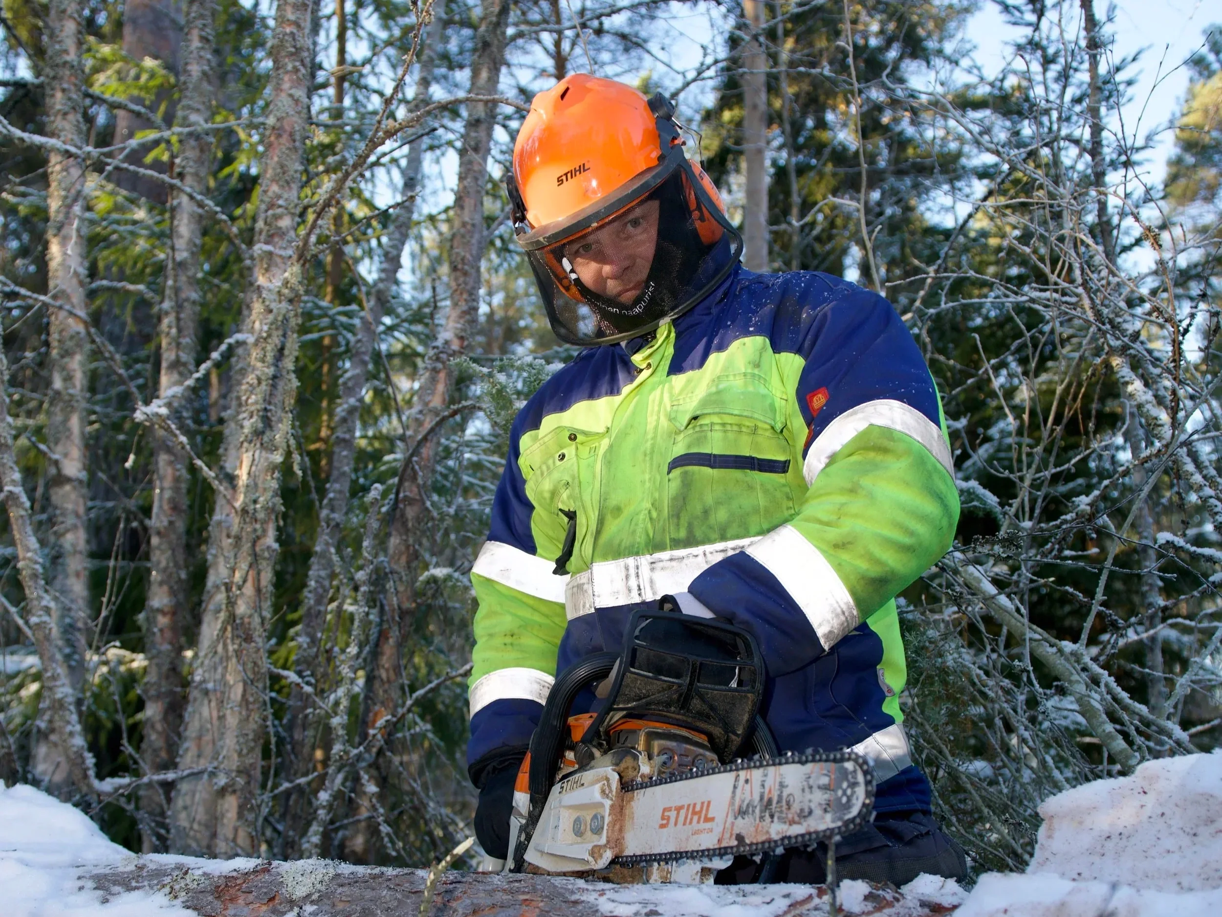 Kulissien takana: Päiväni myrskytöissä