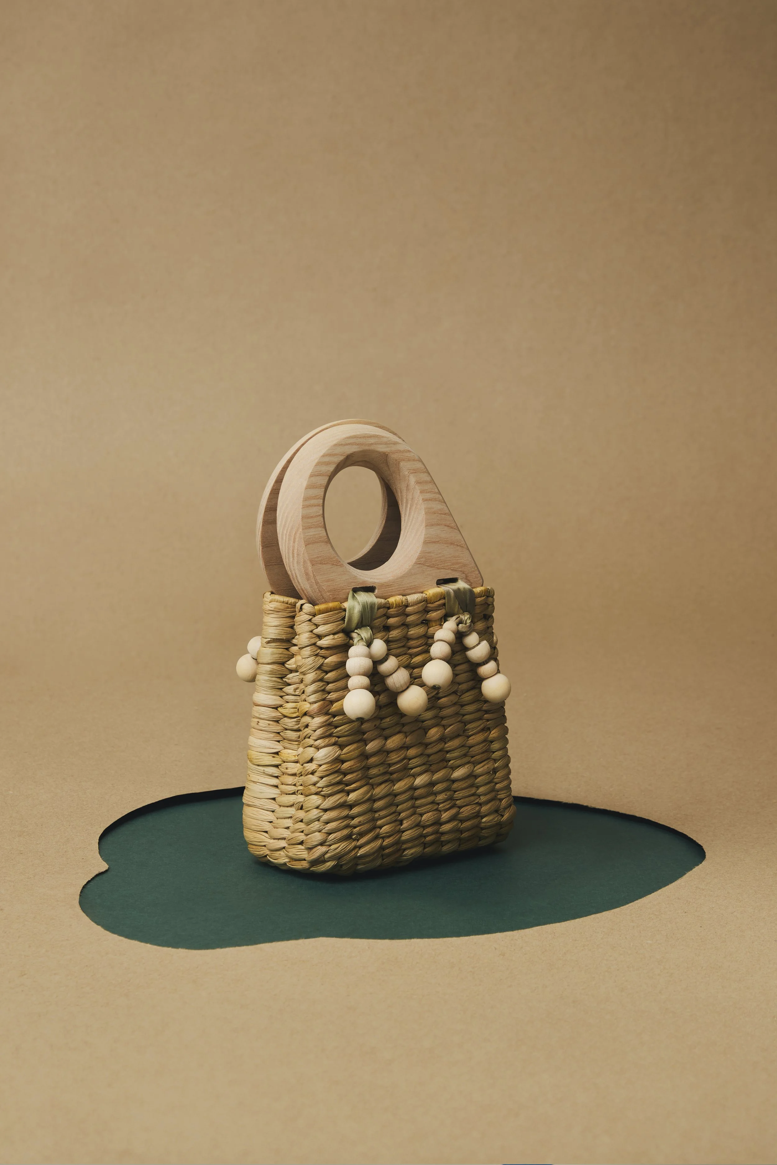 Ivy  - British rush, ash wood handle, botanically dyed silk
