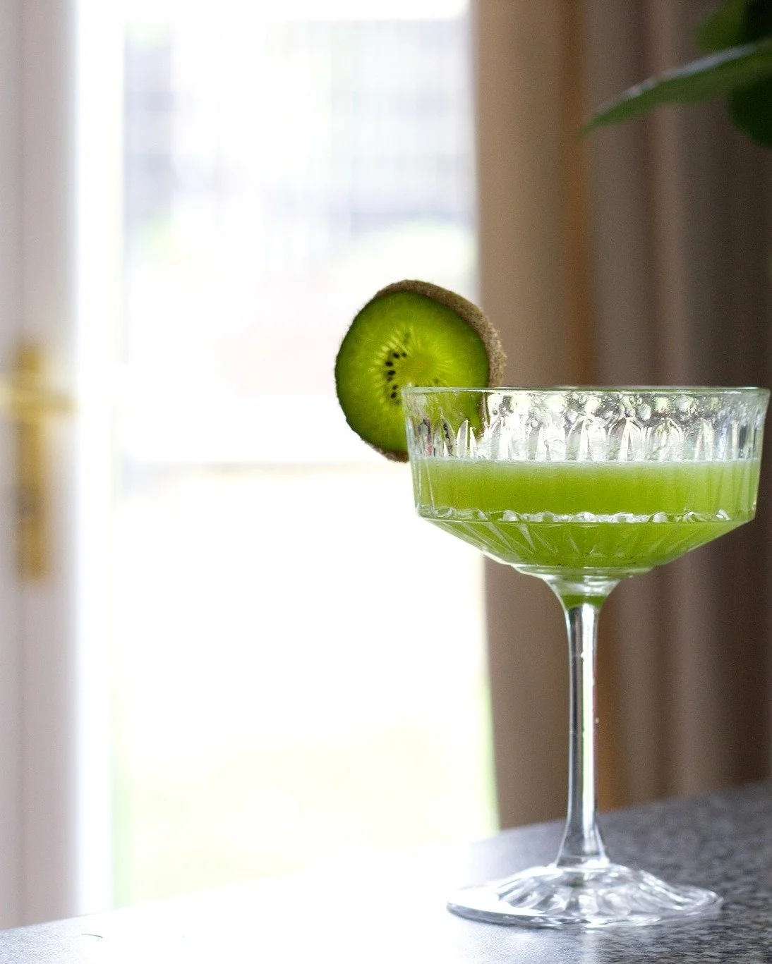 Looking for something with a little more zing? ✨

🍸The luxuriously sweet, herbal notes of Wolfschmidt K&uuml;mmel make it the perfect companion for bright, sour led cocktails.

🥝For a serve that's a little unexpected, try adding fresh kiwi to your 