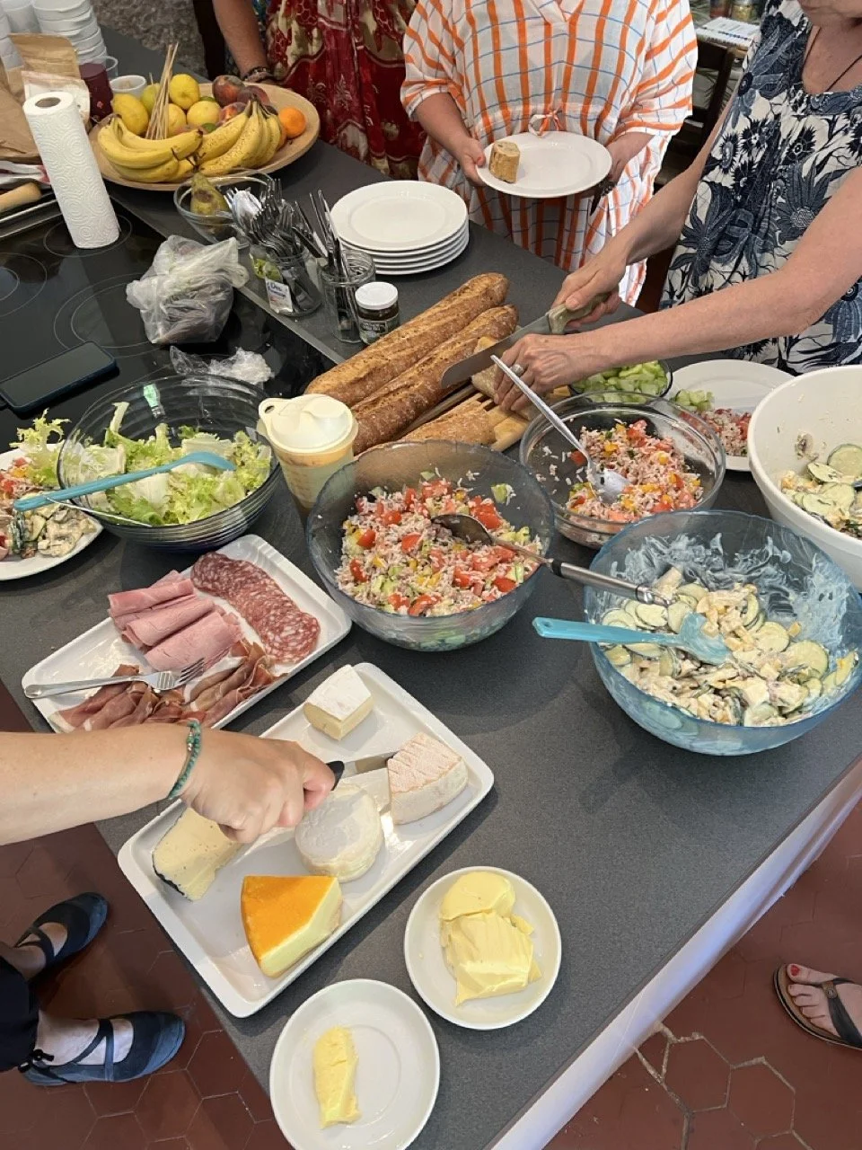 retraite créative provence verte 2025-buffet déjeuner varié.jpeg