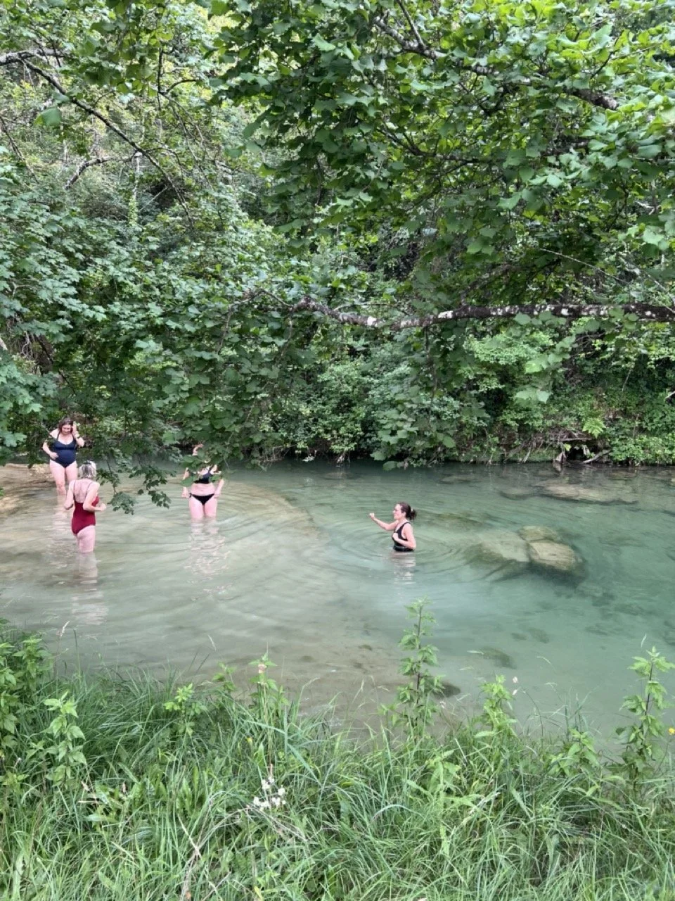 retraite créative provence verte 2025 baignade dans la rivière.jpeg