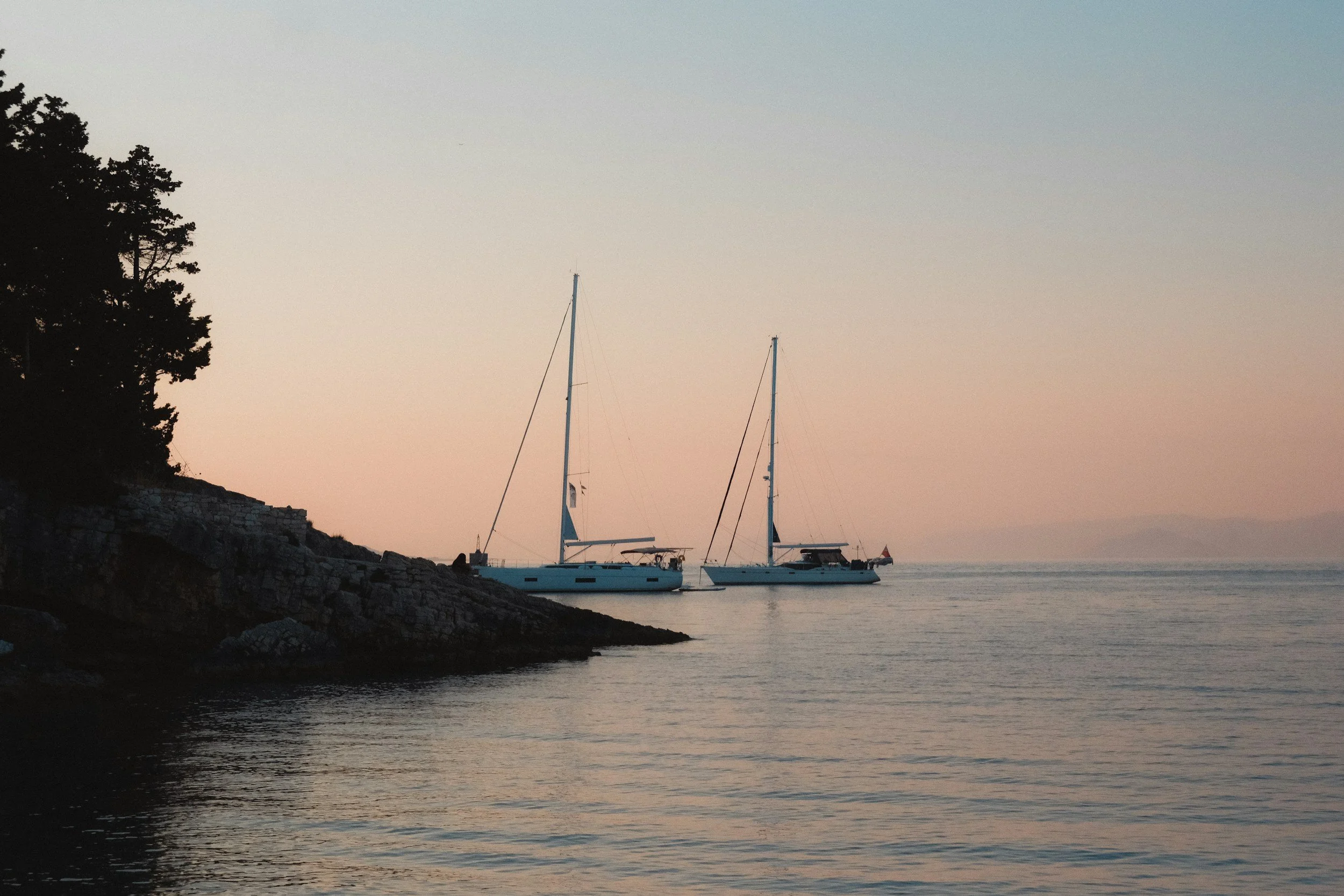 Skippered vs Bareboat vs Flotilla vs Cabin Charter: Which Is Right for You?