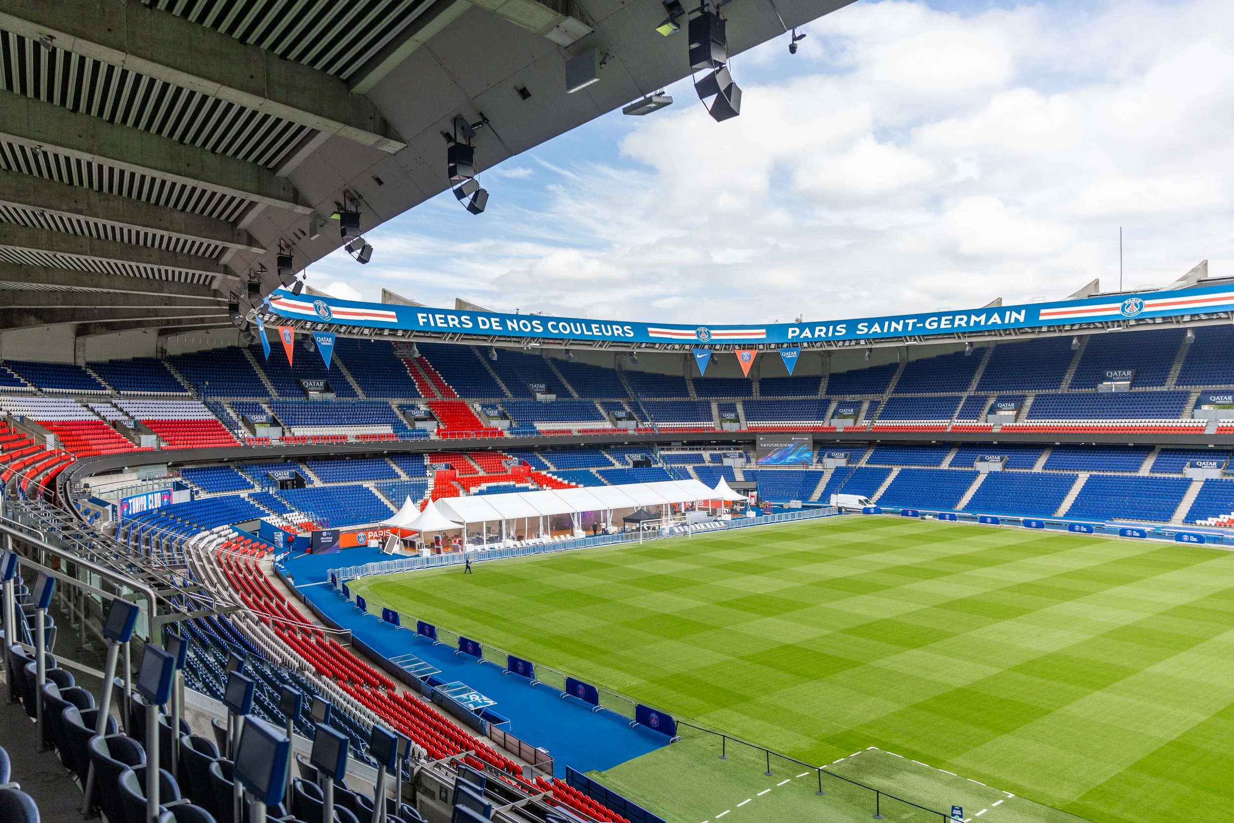 Parc des Princes Traitée 00238.jpg