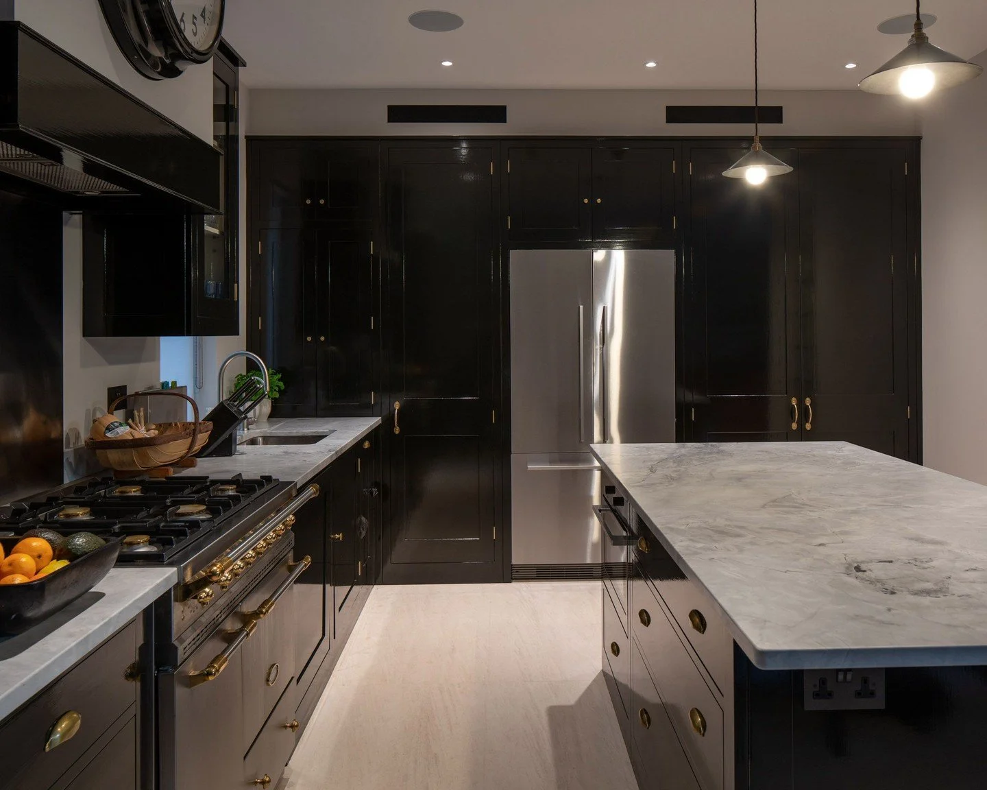 Dark culinary arts - from our collaboration in South Kensington with @joannaplantinteriors

- 
kitchen @plainenglishdesign
Main Contractor @lando_design_and_build