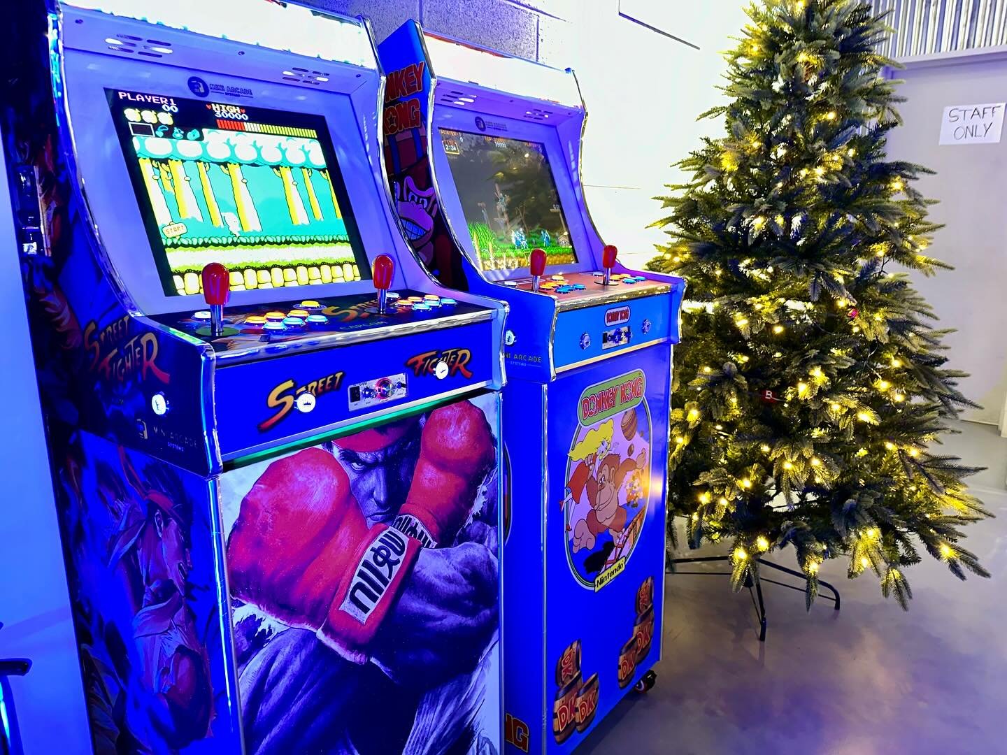 🎄Some retro fun this Christmas 🎄 
.
.
#retro #fun #this #Christmas #present
