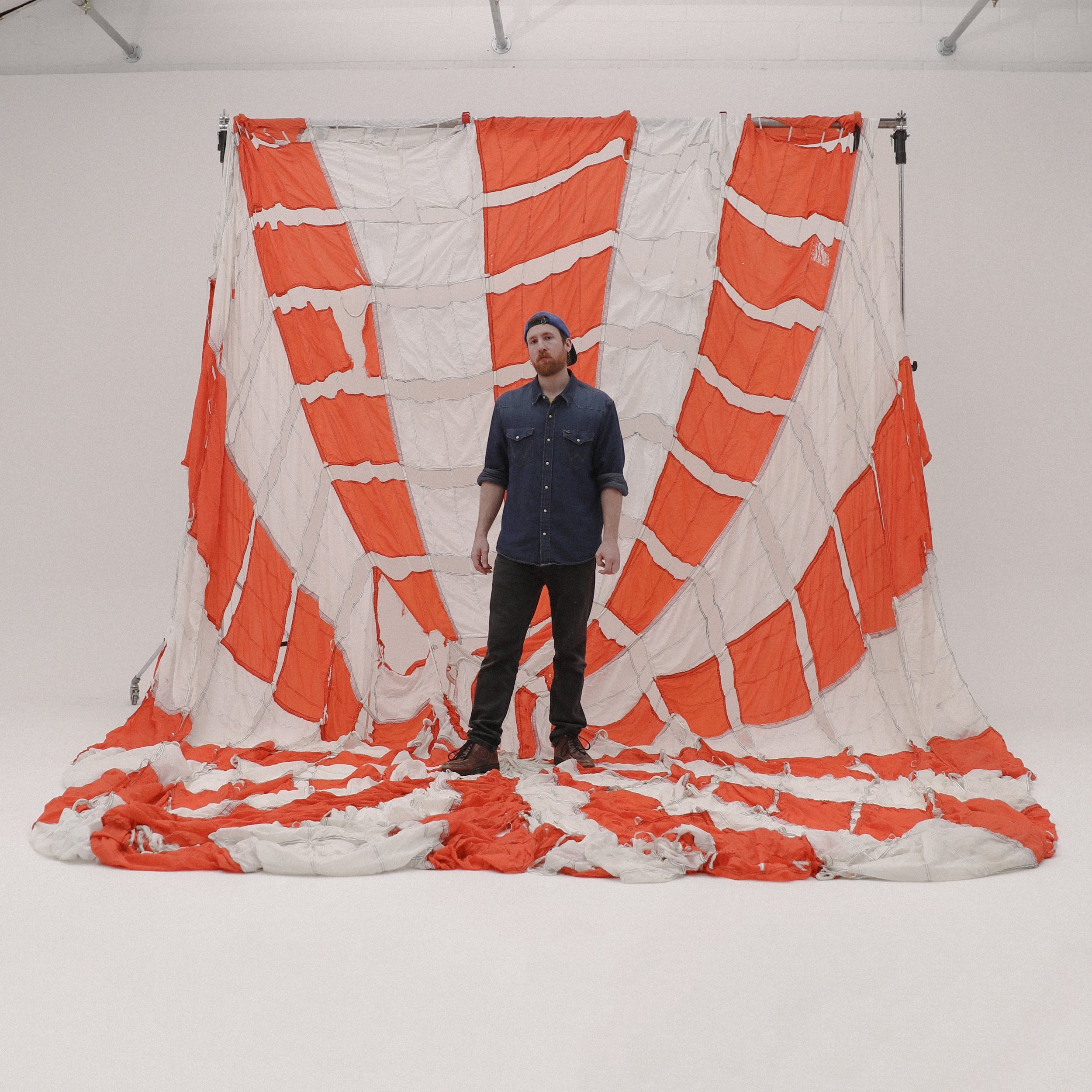 orange-white+parachute+-+model.jpg