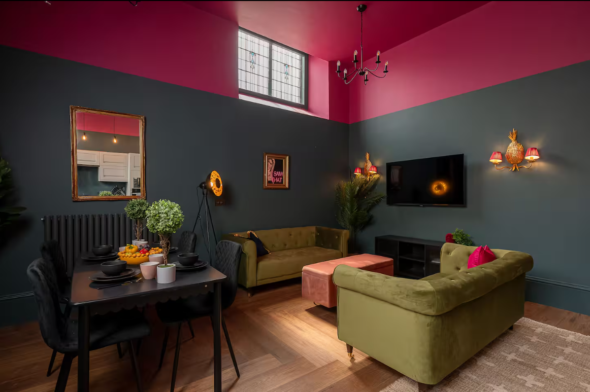 flat 1 - lounge - dining 2.png