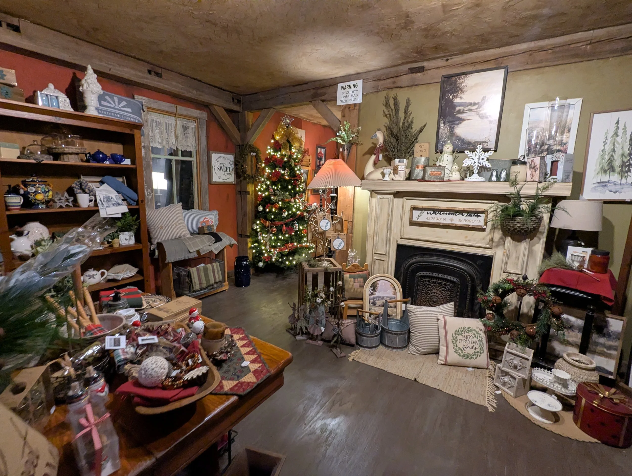 PXL_20251205_221932429 (1).jpg