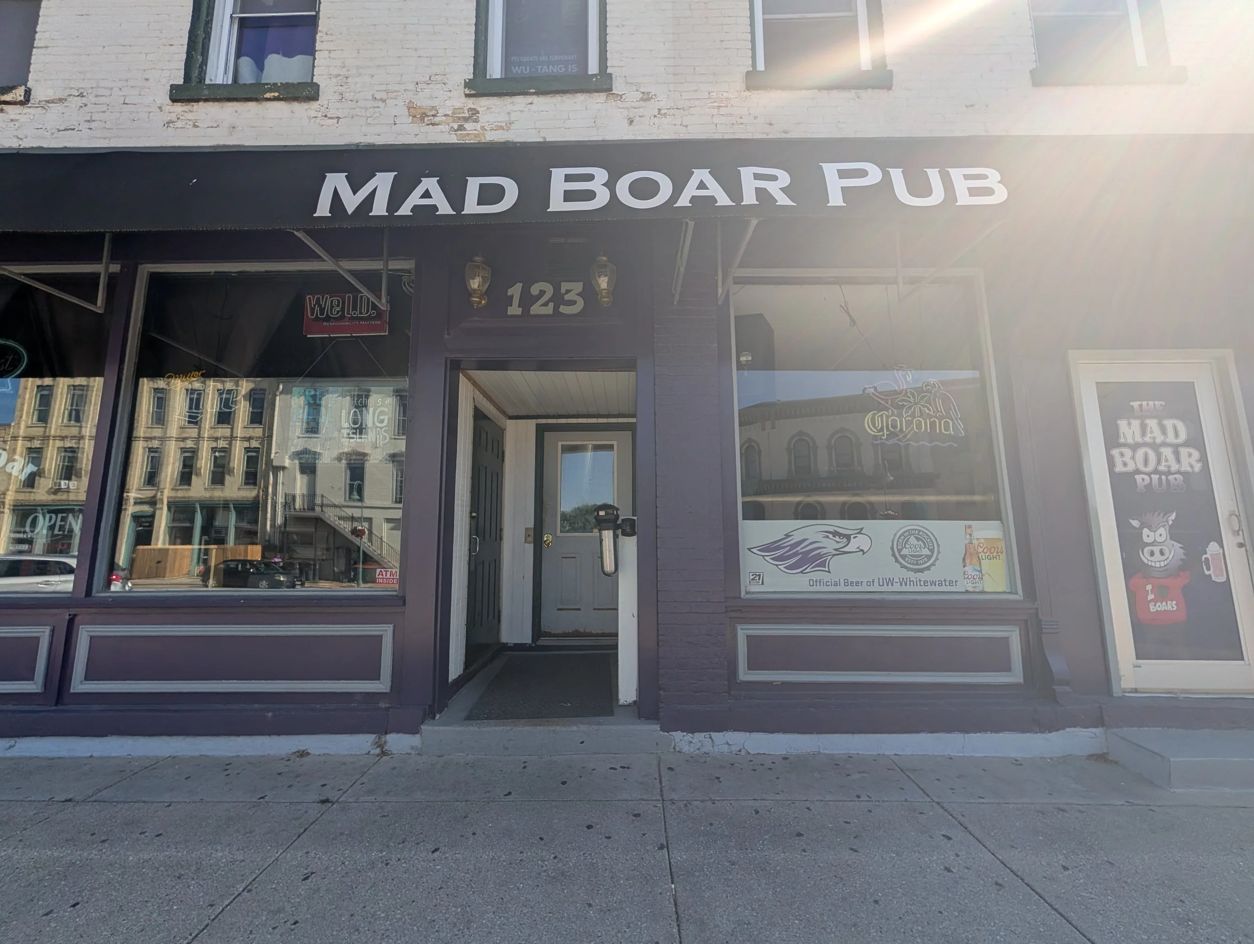Mad Boar Pub