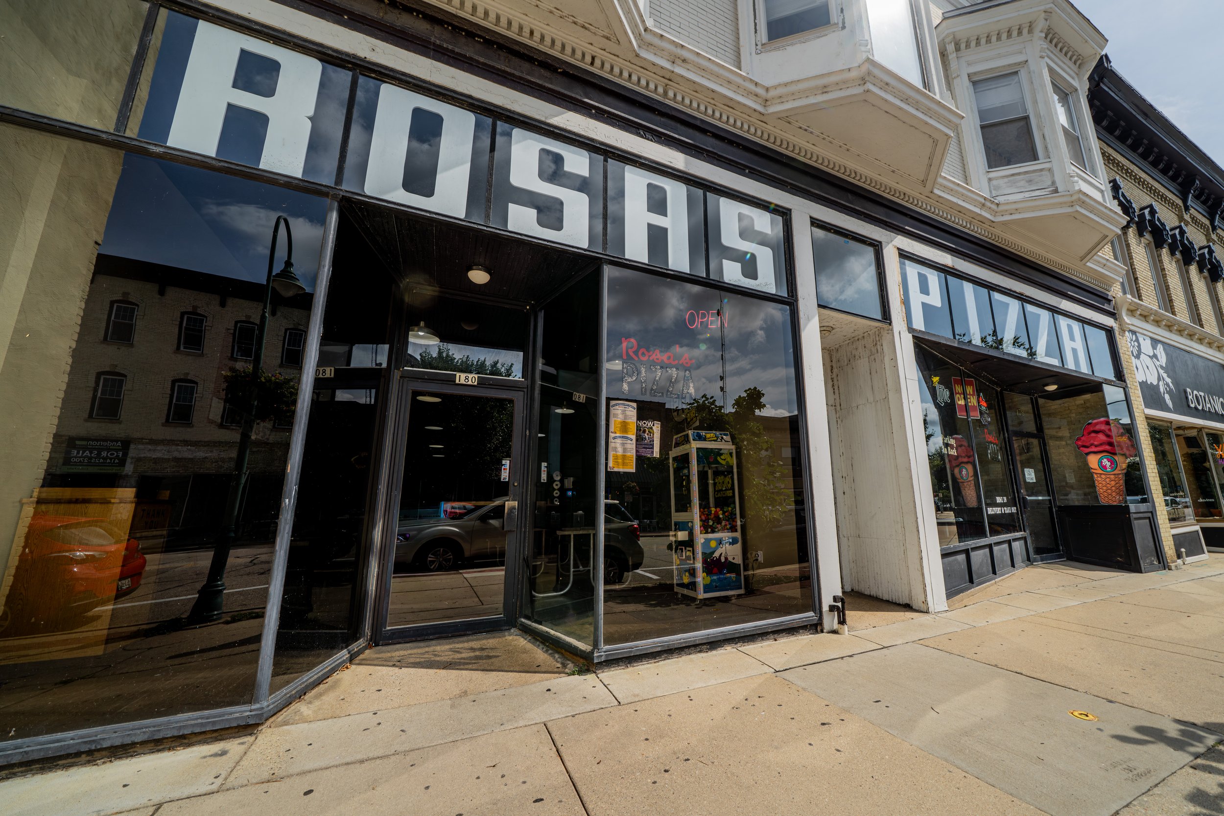 Rosa’s Pizza