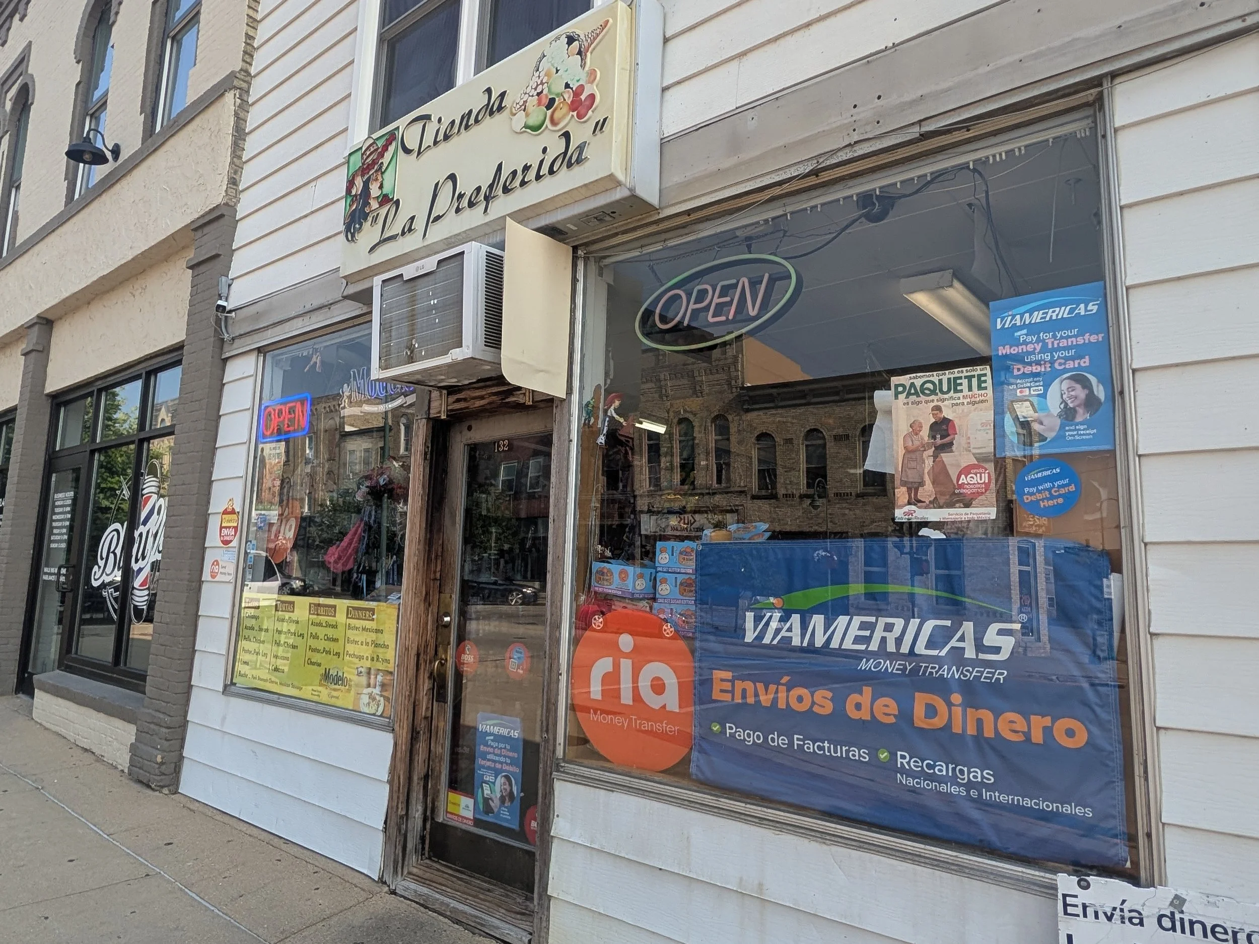 Tienda Y Taqueria La Preferida