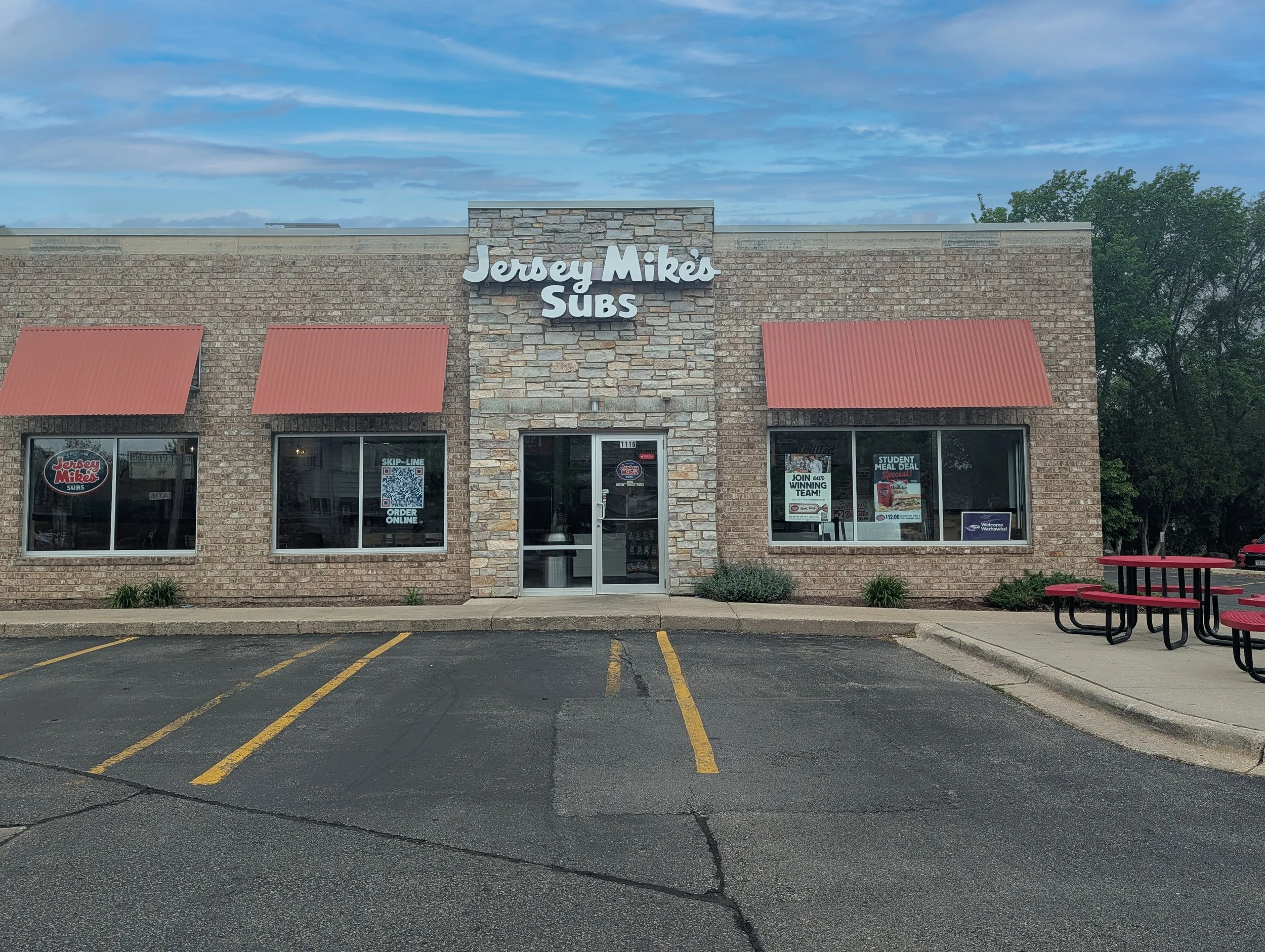 jersey mikes subs exterior & sign