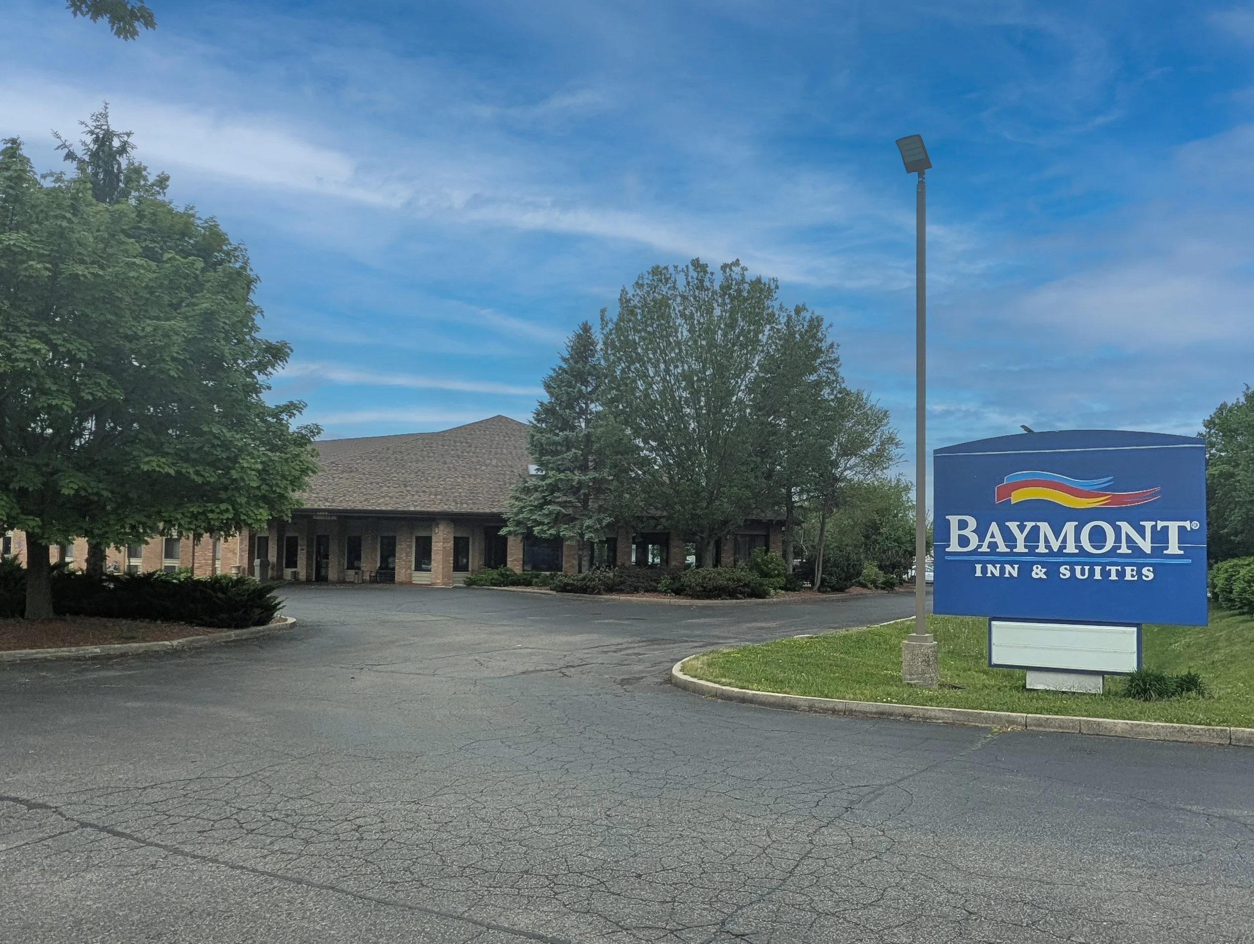 Baymont Inn &amp; Suites