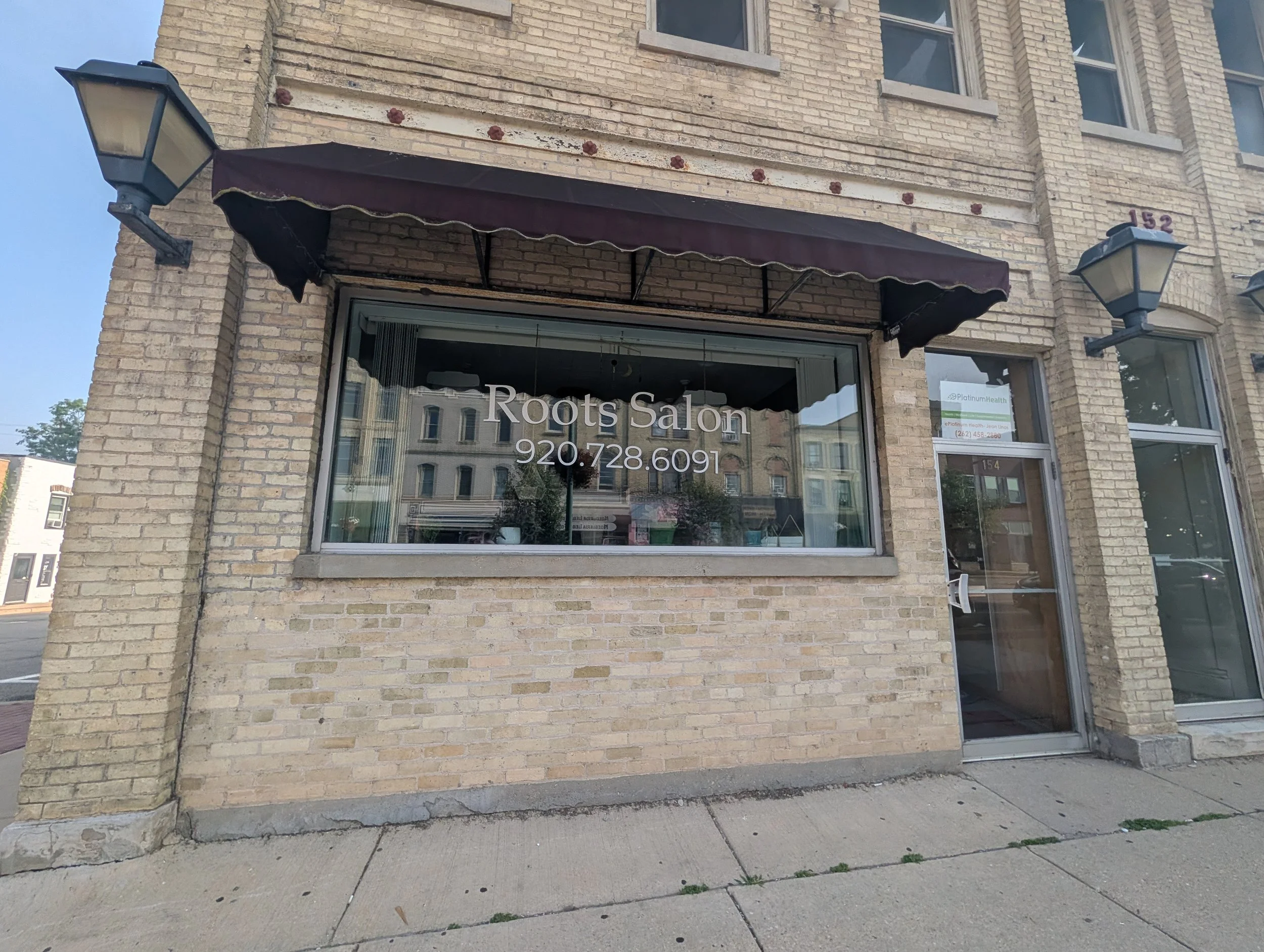 roots salon.jpg
