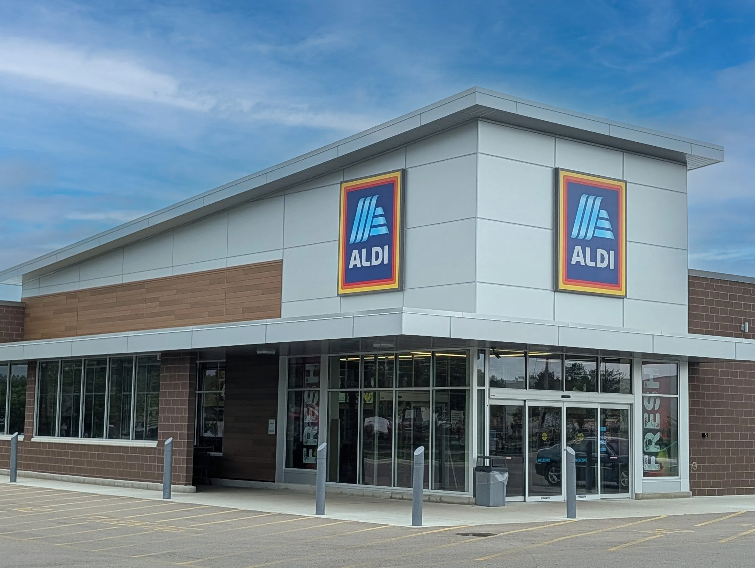 aldi exterior