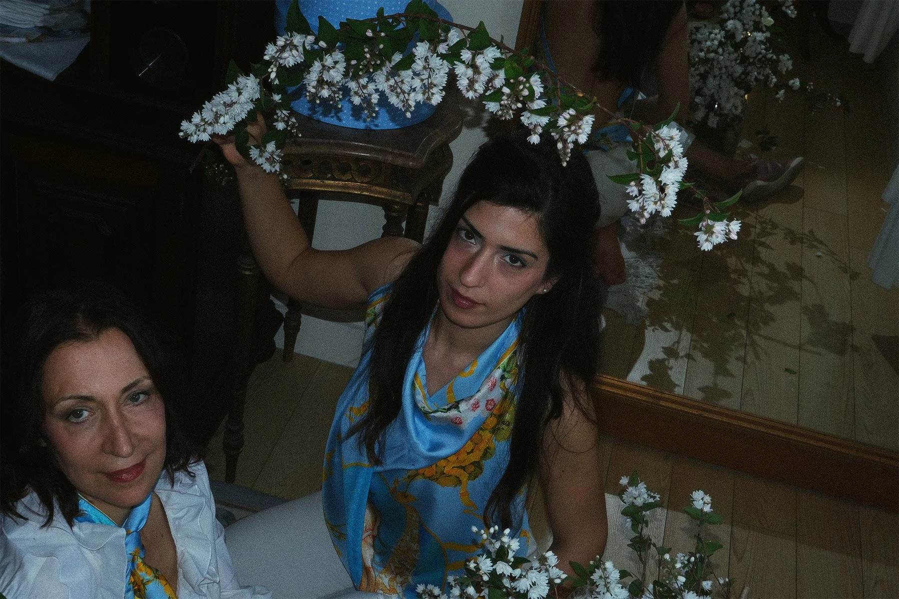 Deer_campagin_fátoli_blue_silk_scarf_main4.jpg
