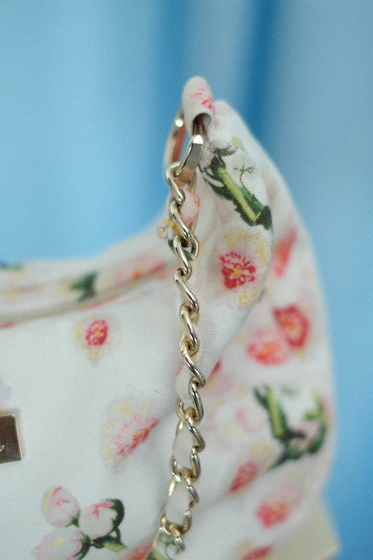 Floral_icy_white_sienna_bag_portuguese_silk.jpg