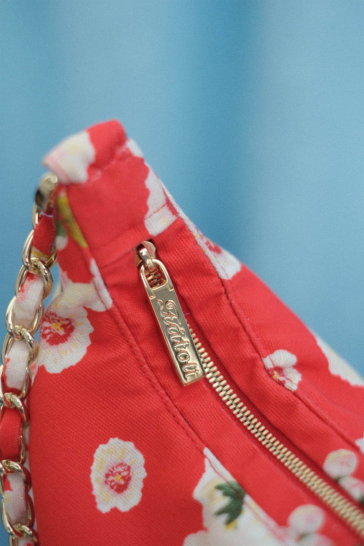 Floral_cherry_red_sienna_bag_detail2.jpg