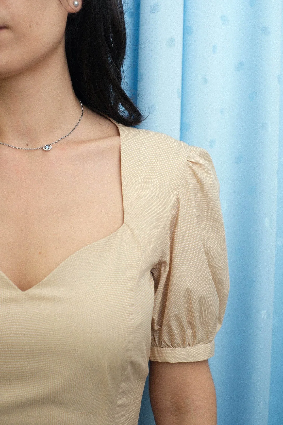 Sandwave_pacha_dress_neckline.jpg