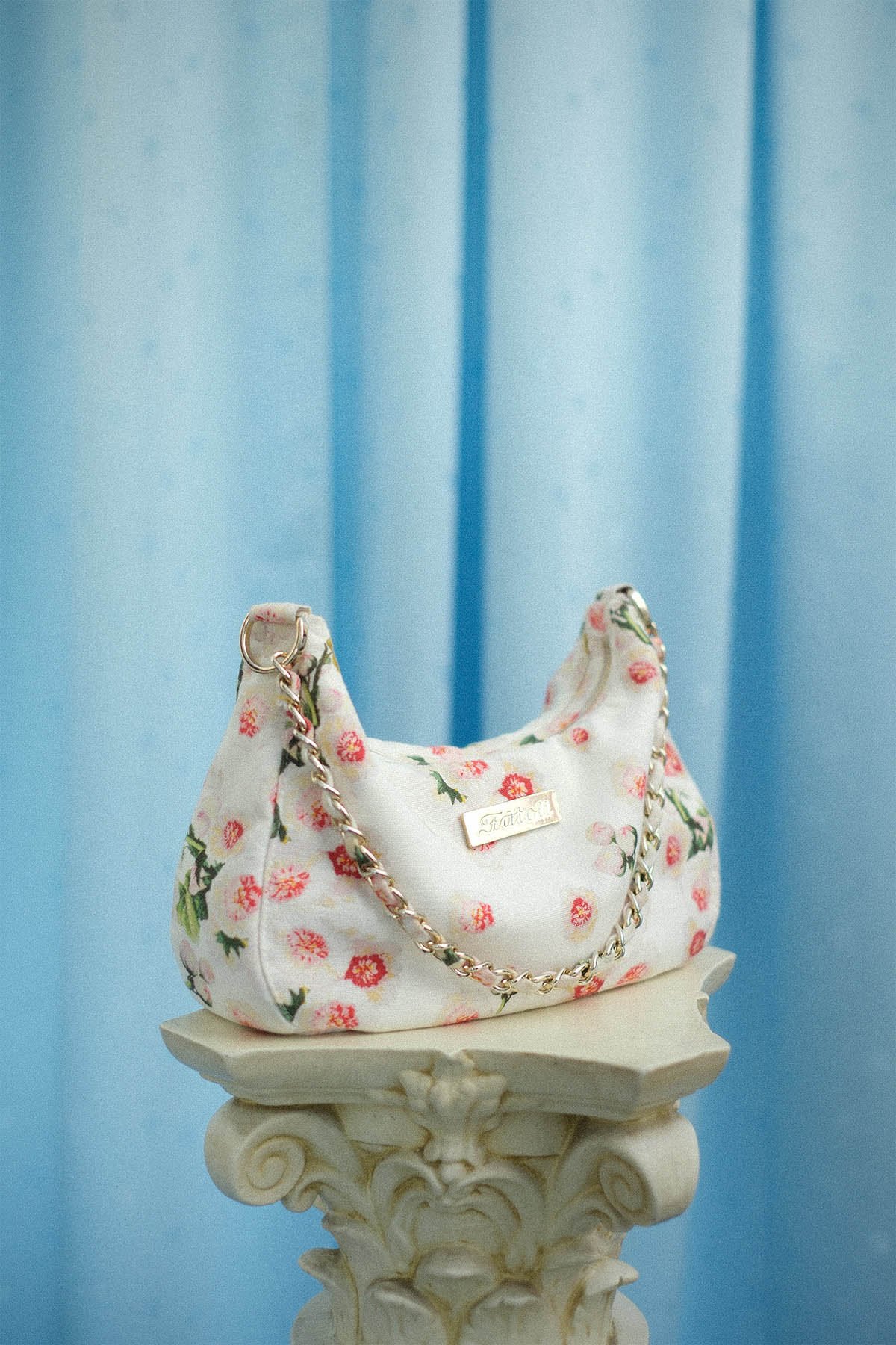 Floral_icy_white_sienna_bag_side.jpg