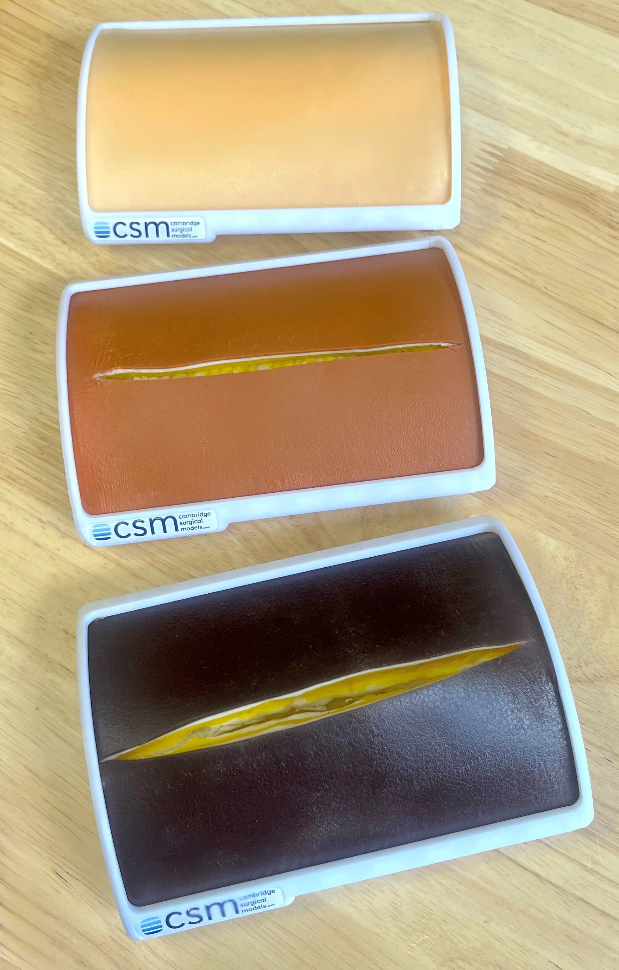 Abdominal Skin Pad with Linea Alba (Midline)